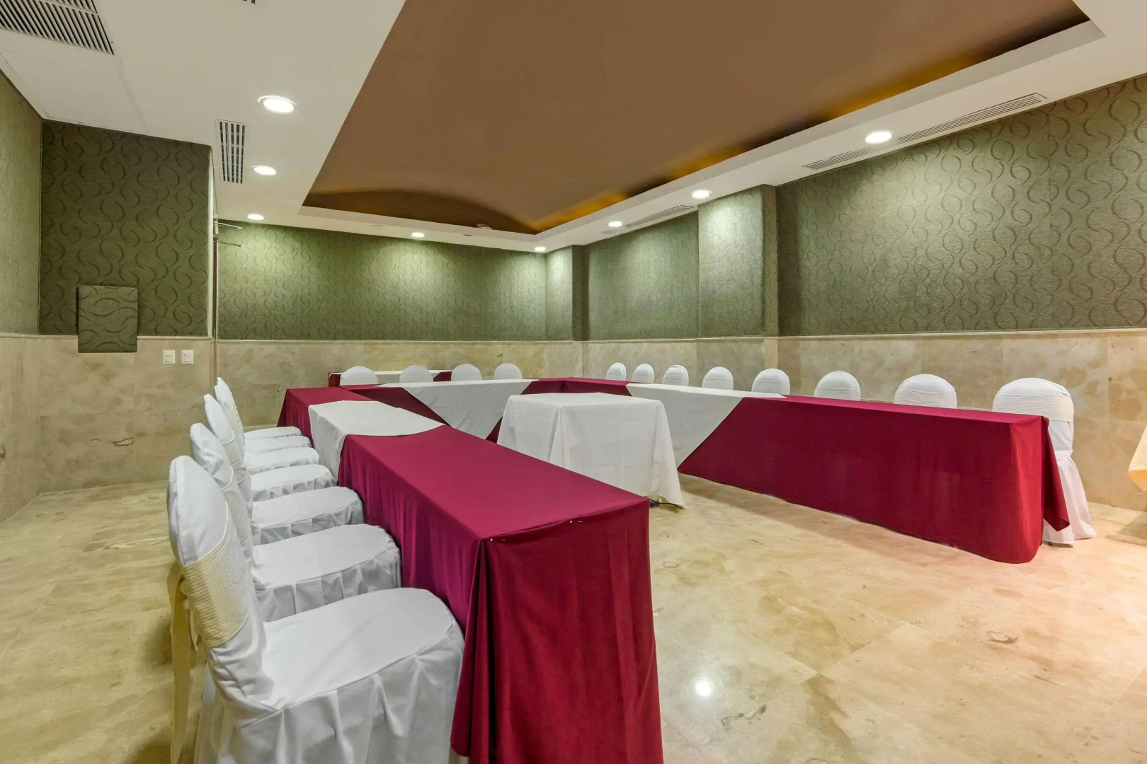 Hotel Hostal de Cortes