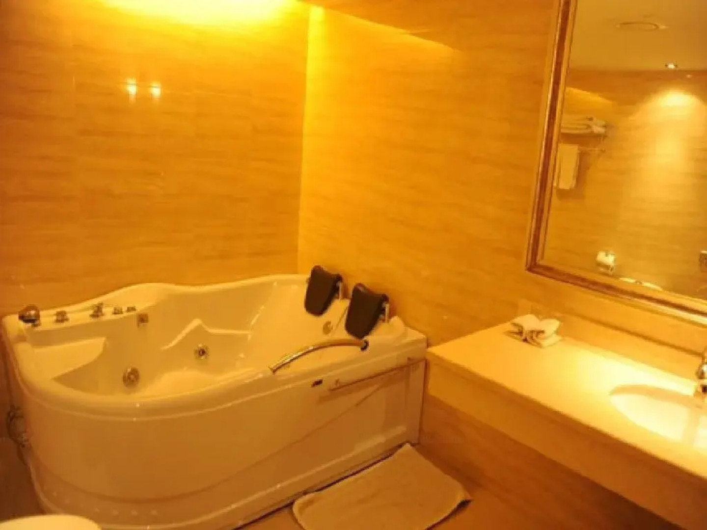 Pucheng Xinglong Hotspring Mansion