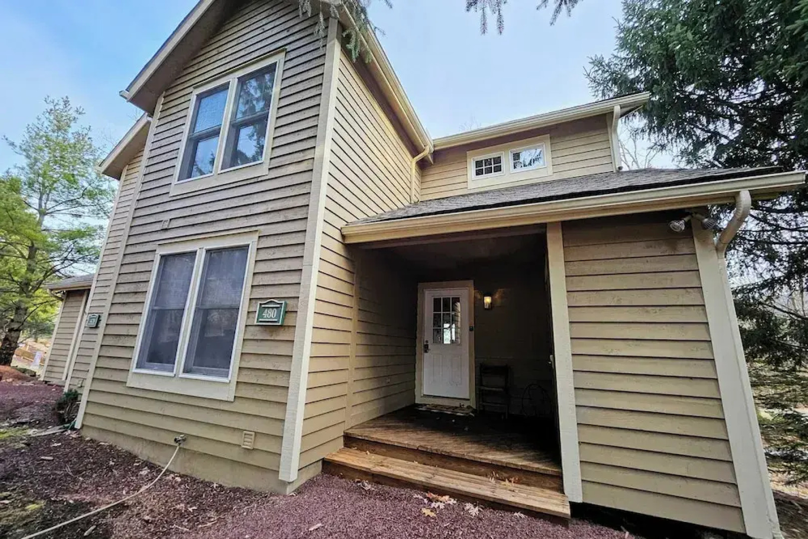 Summit Serenity by Avantstay Central Location w/ Mountain Views & Deck