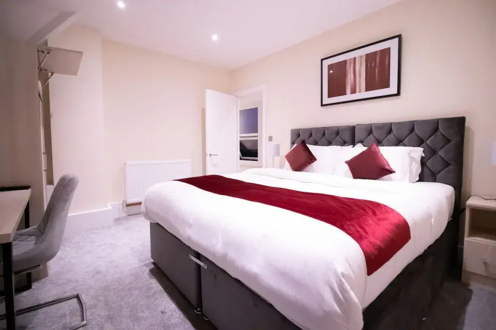 Everest Lodge Luxury Serviced Apartments - Farnborough