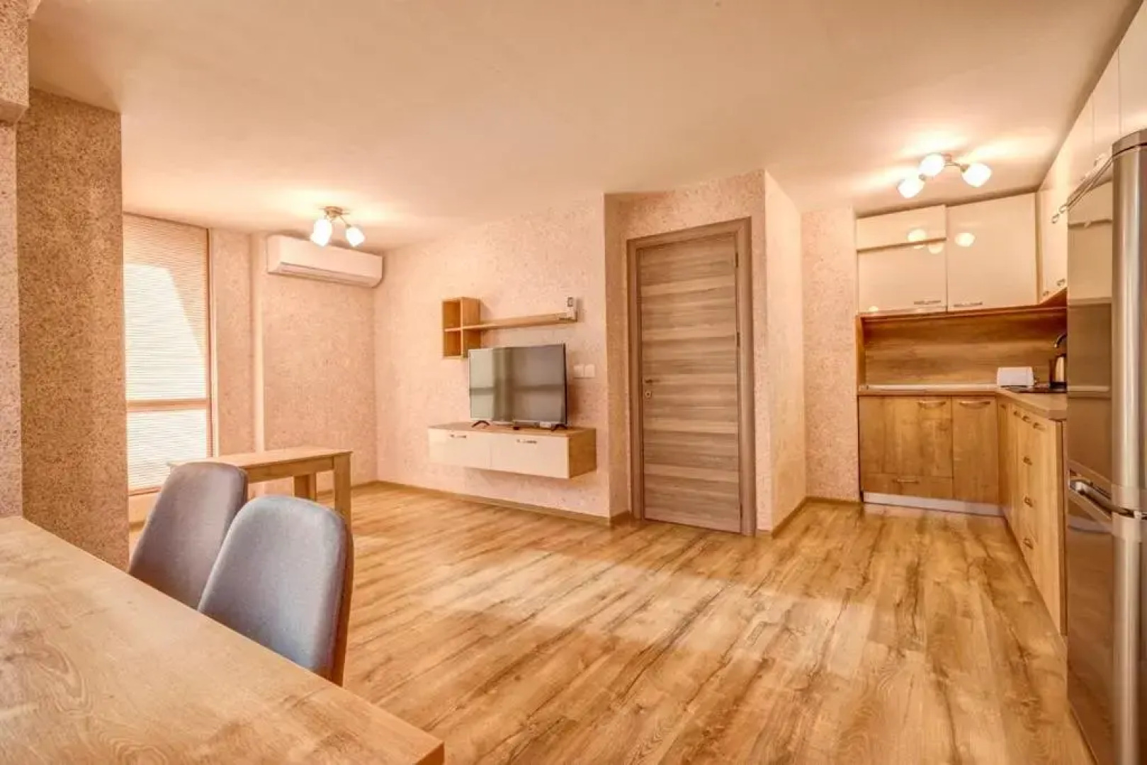 Complex Hunter's Beach