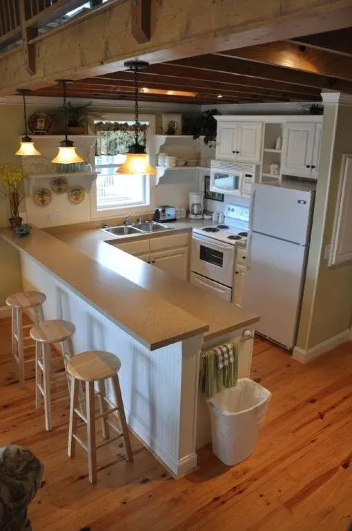 Spinner's Resort & Marina,