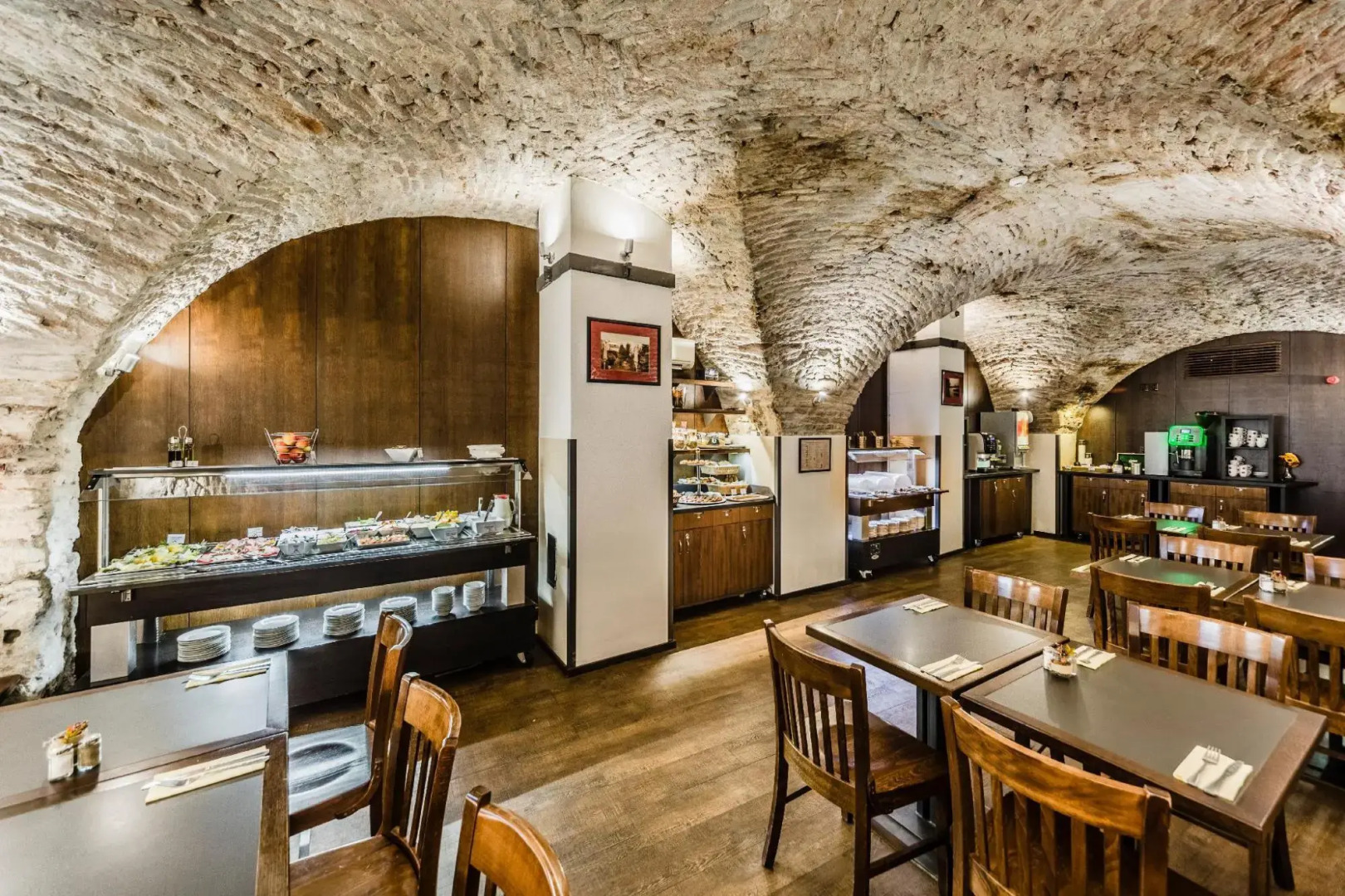 Archibald At the Charles Bridge