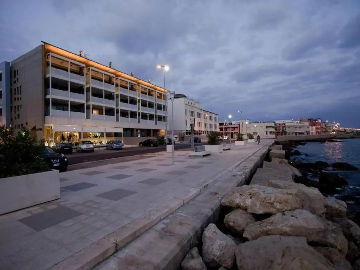 Minzoni Gallipoli Sul Mare E 130 Mt Dal Centro