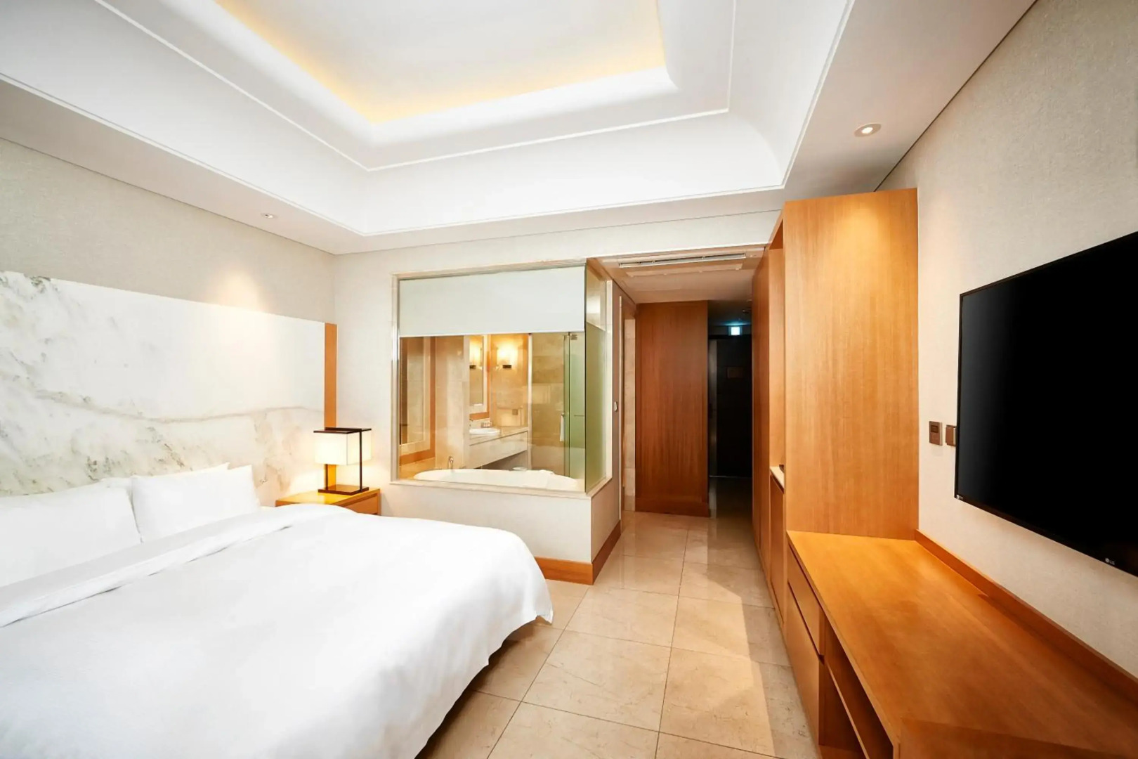 Golden Tulip Balikpapan Hotel & Suites