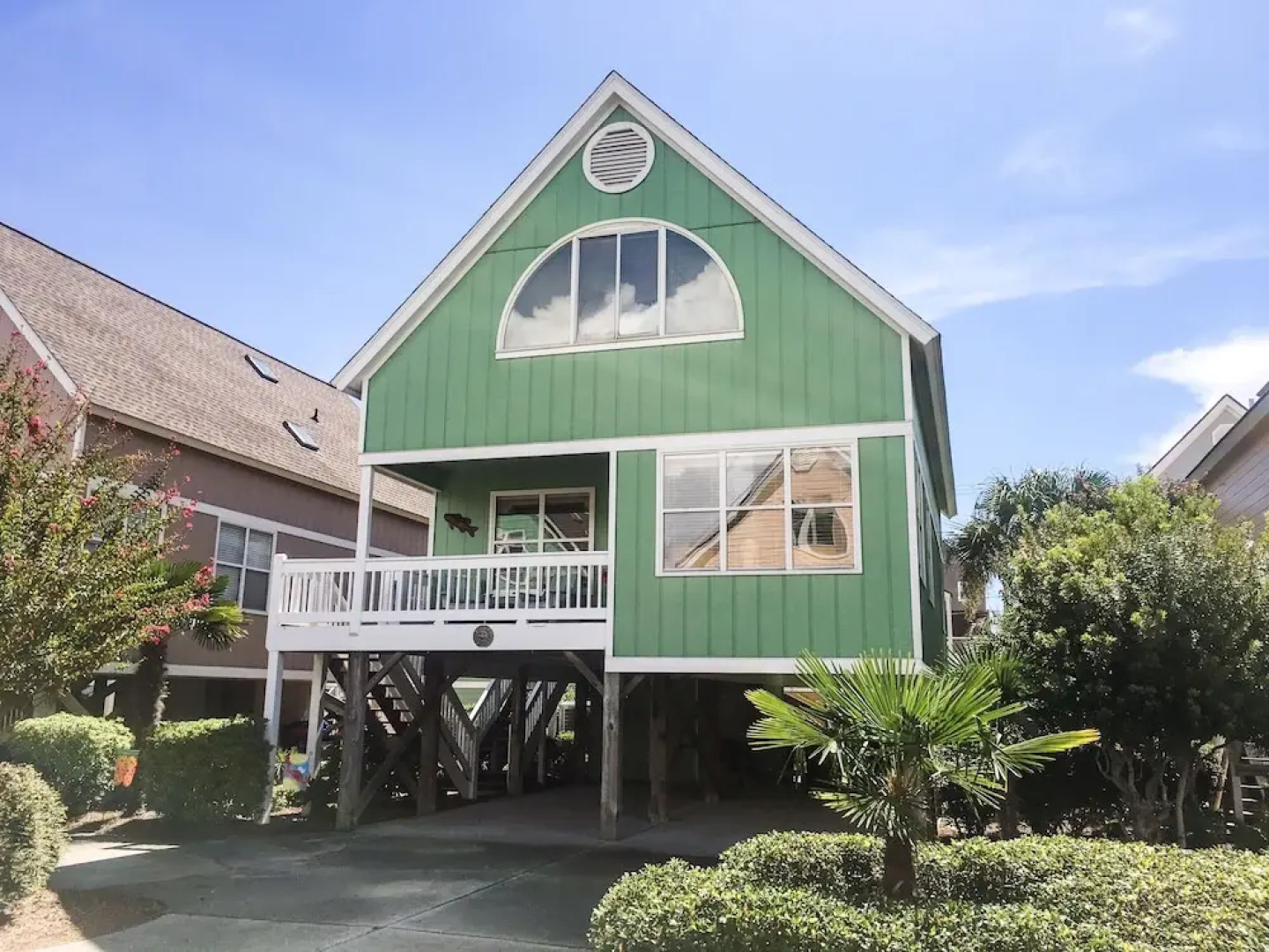 1027 North Sea Bridge Court Home 3 Bedrooms 2.5 Bathrooms Home