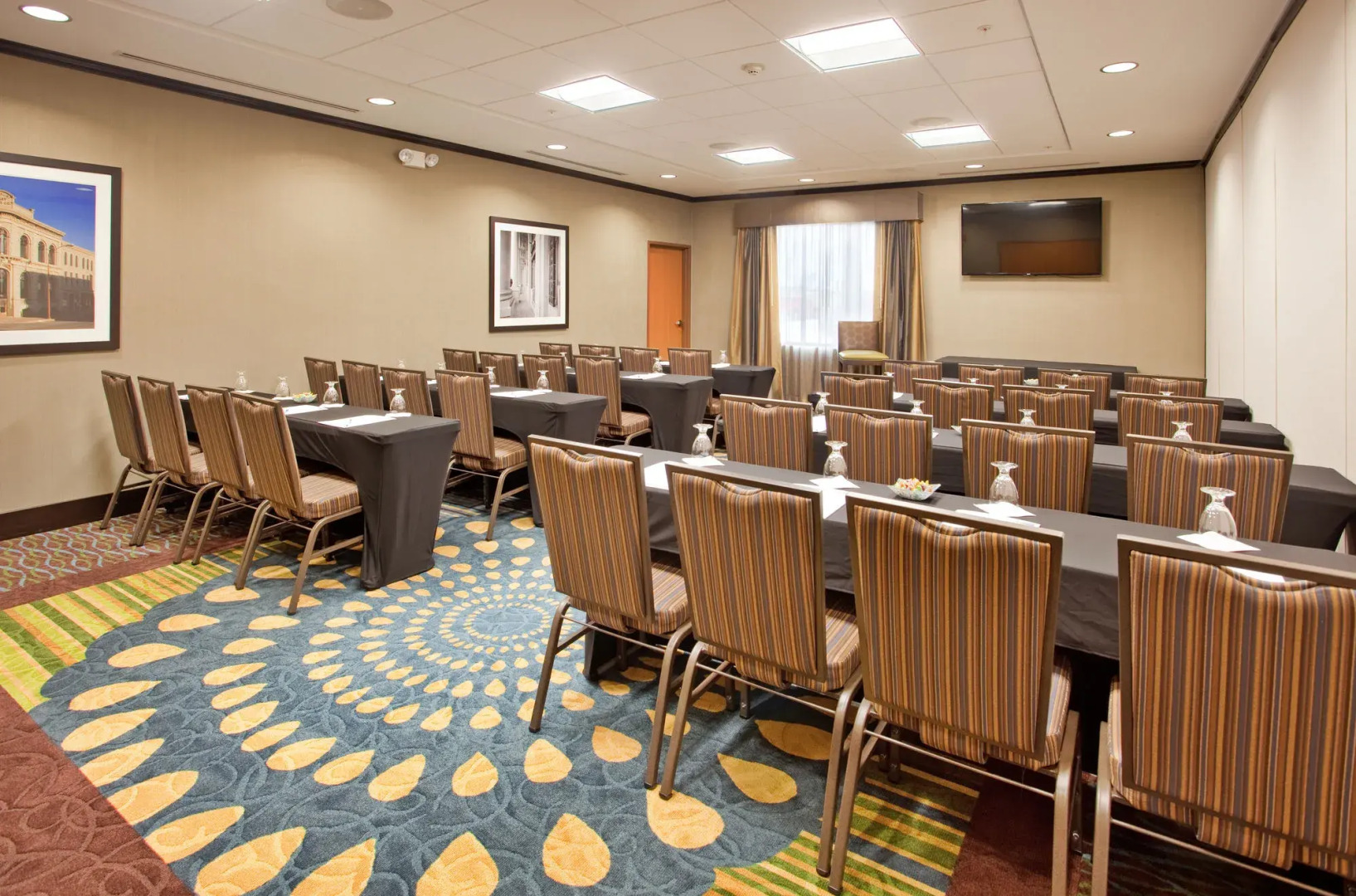 Holiday Inn Express Hotel & Suites St. Joseph by IHG