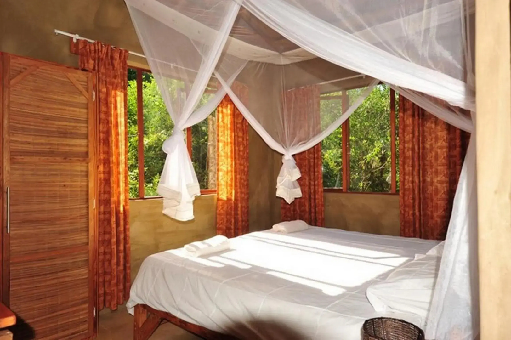 Triton Dive Lodge