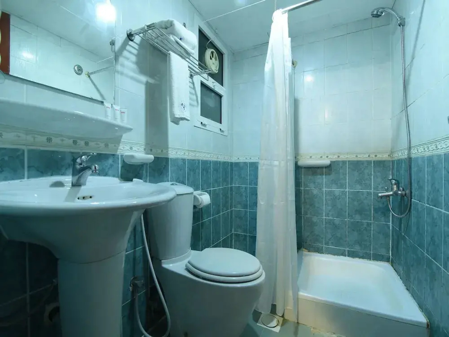 OYO 274 California Suites