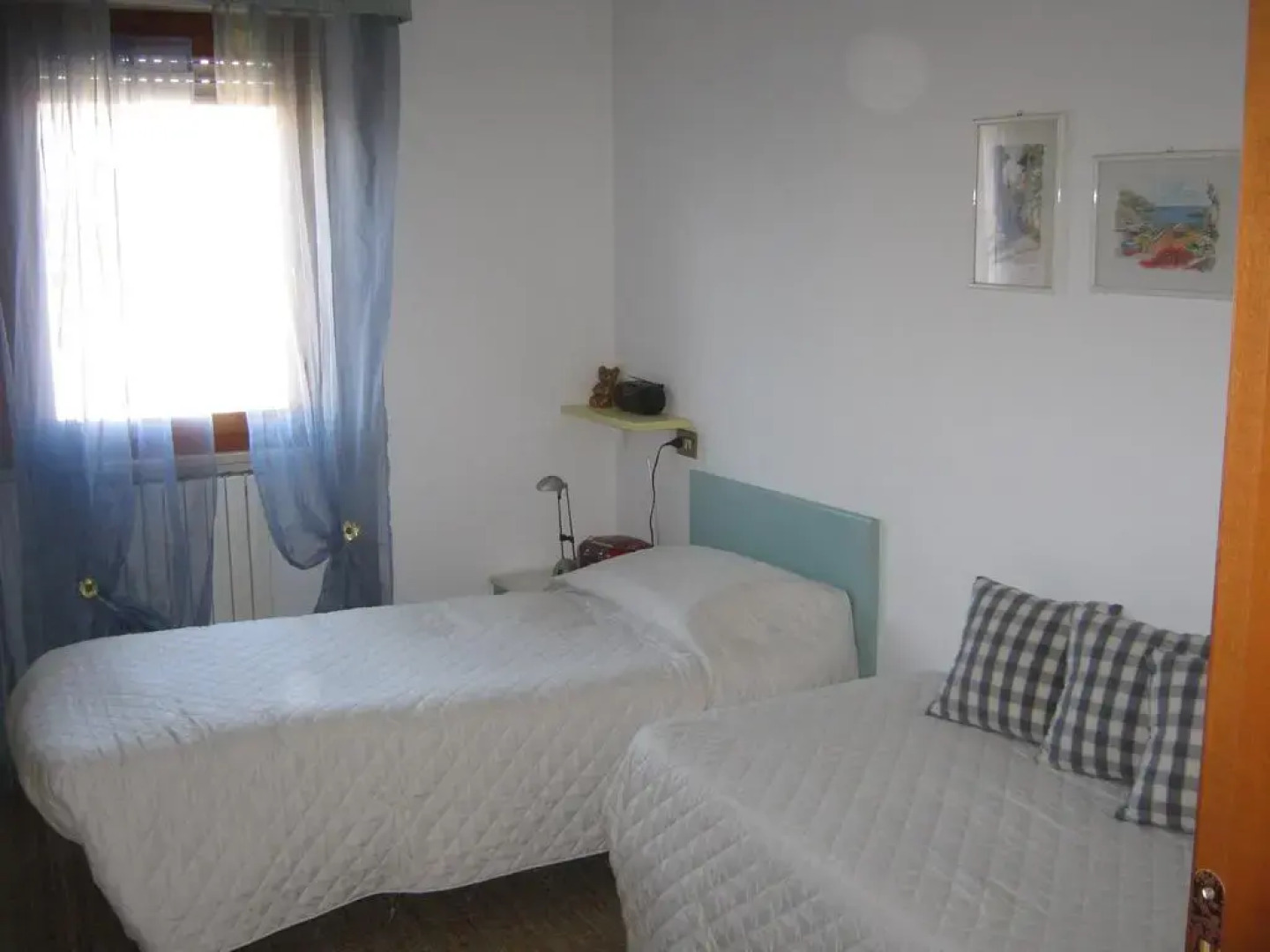 Al Mare Vicino Al Paese Vecchio