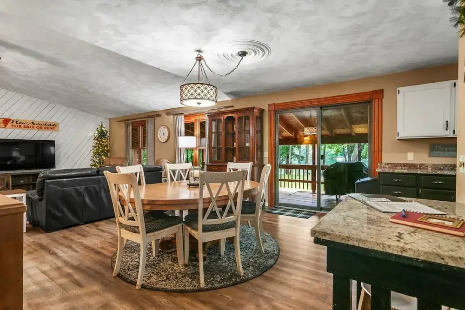 Lakeside Getaway pet Friendly