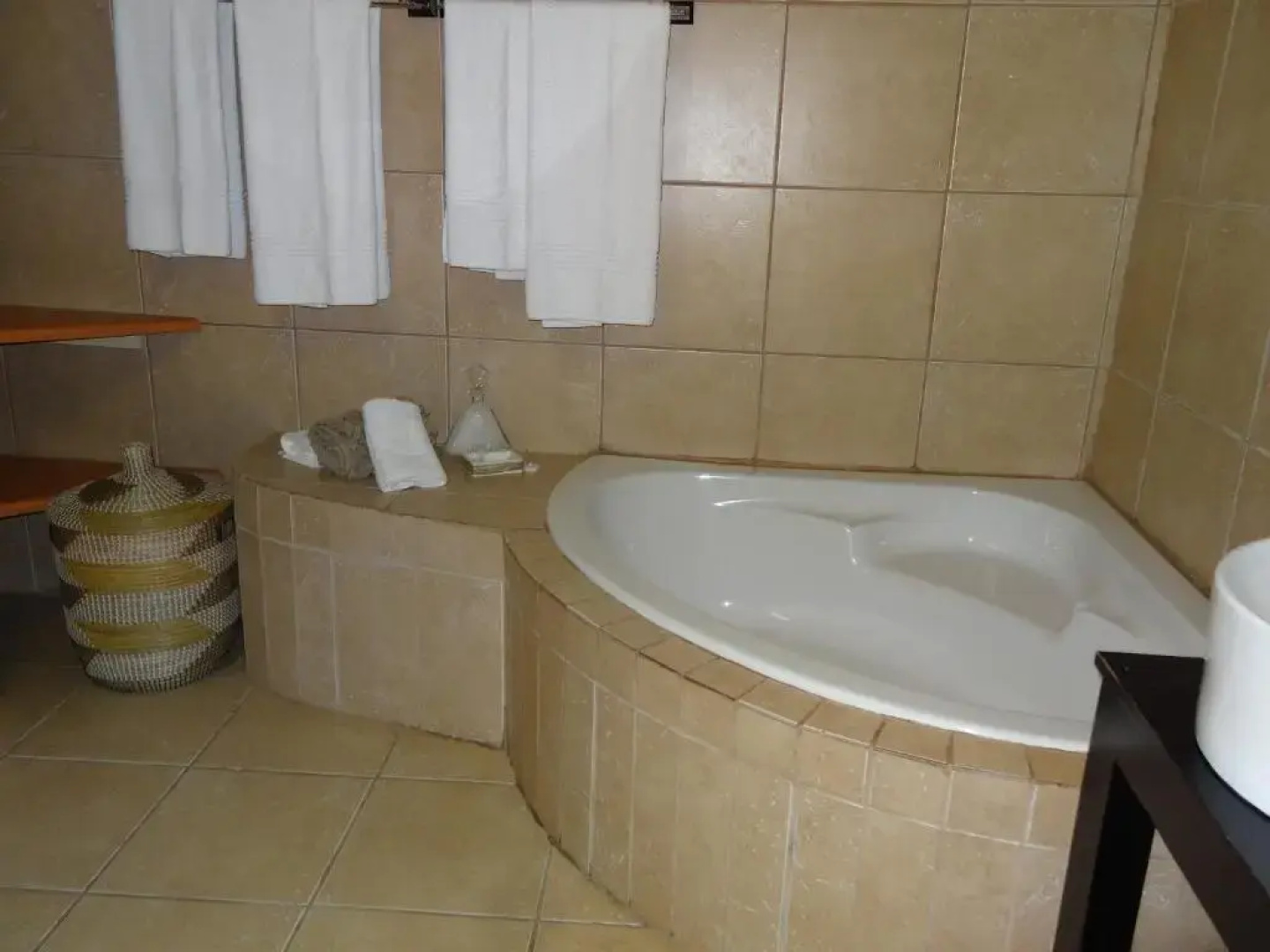 Waterglen Guest Lodge