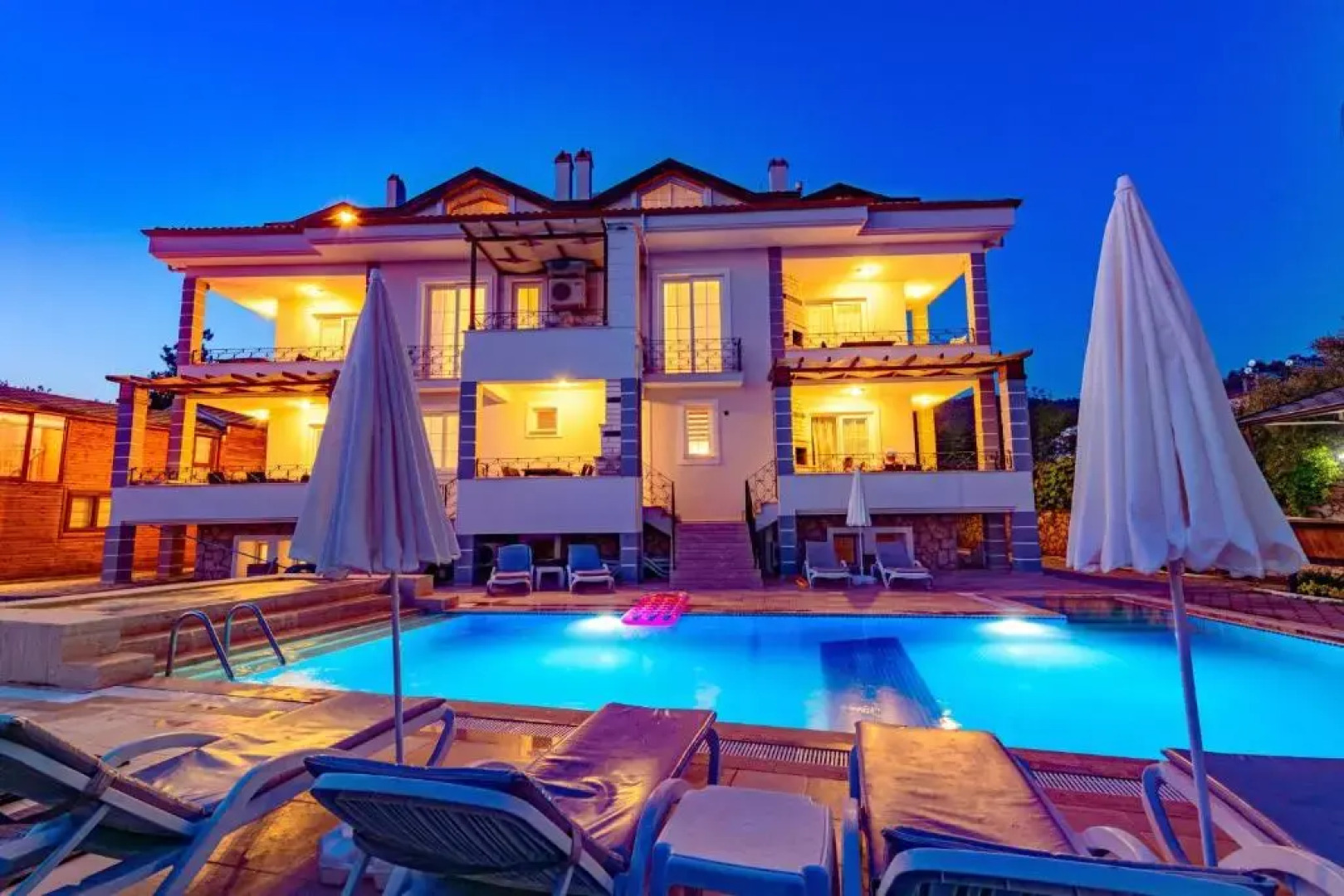 Anatolian Apartments & Bungalows