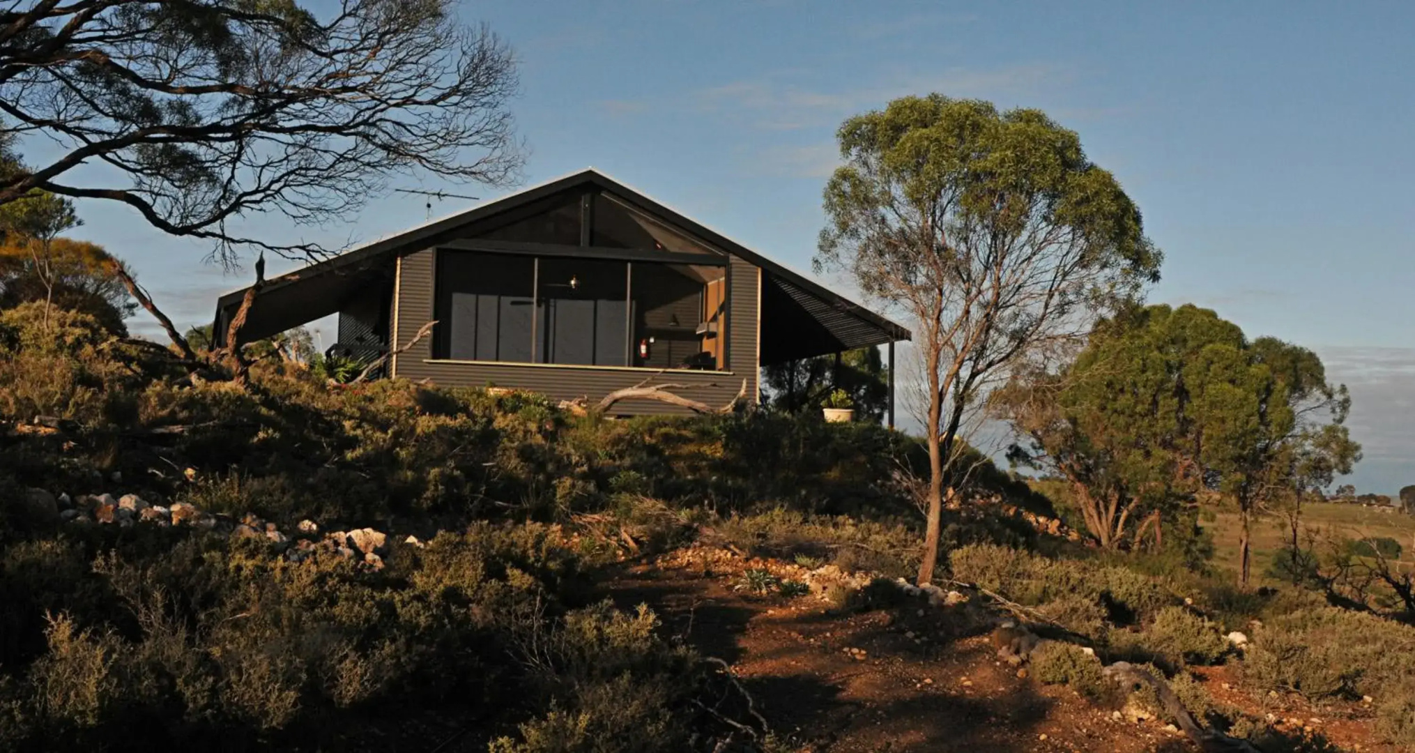 Romantic Getaways at Riverview Rise Retreats