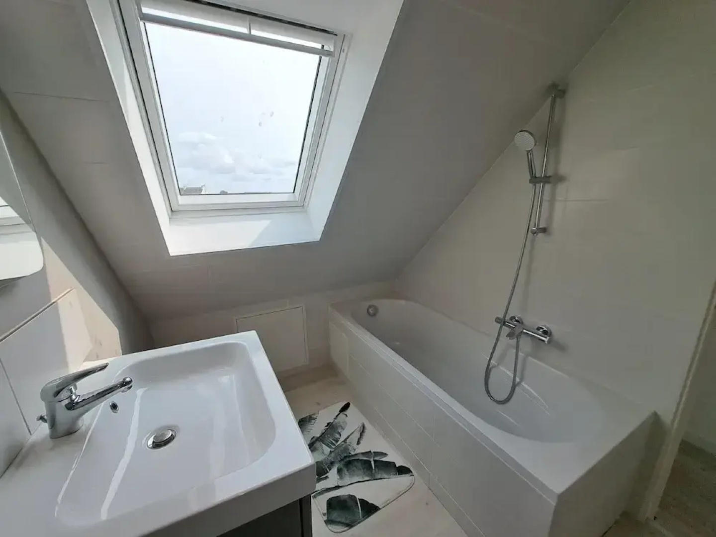 Comfortable Holiday Home Near the Beach