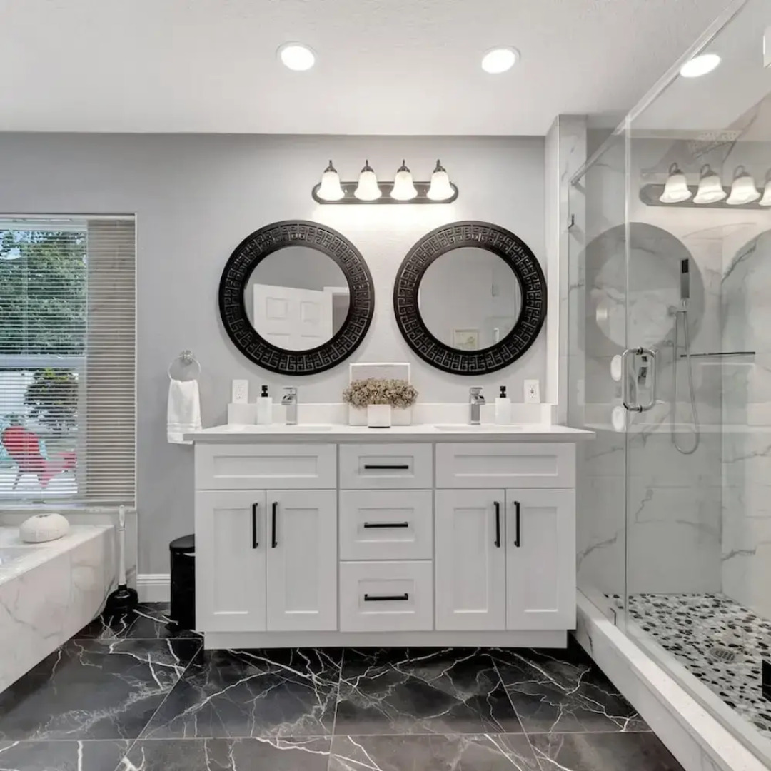 4b 2b w Hot Tub BBQ Firepit 9mins to Beach