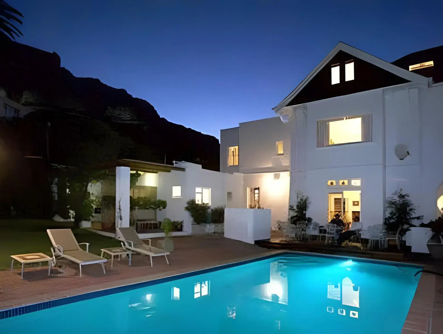 Abbey Manor Luxury Guesthouse