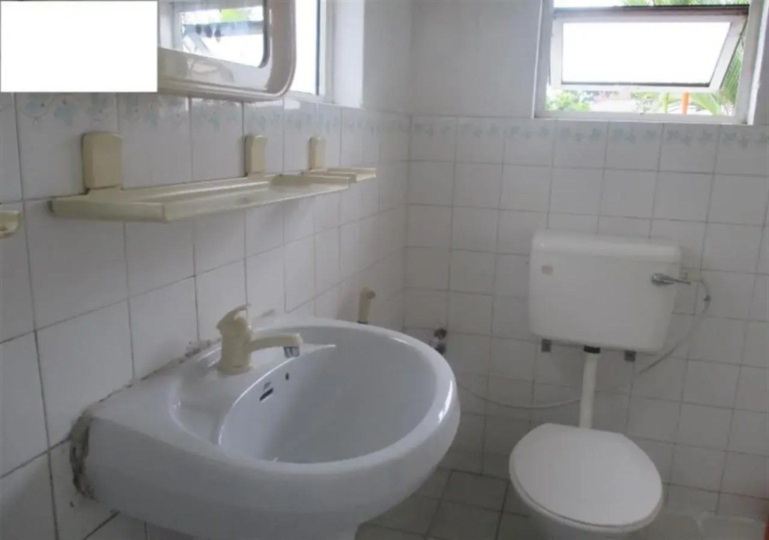 Golden Bridge Guest House