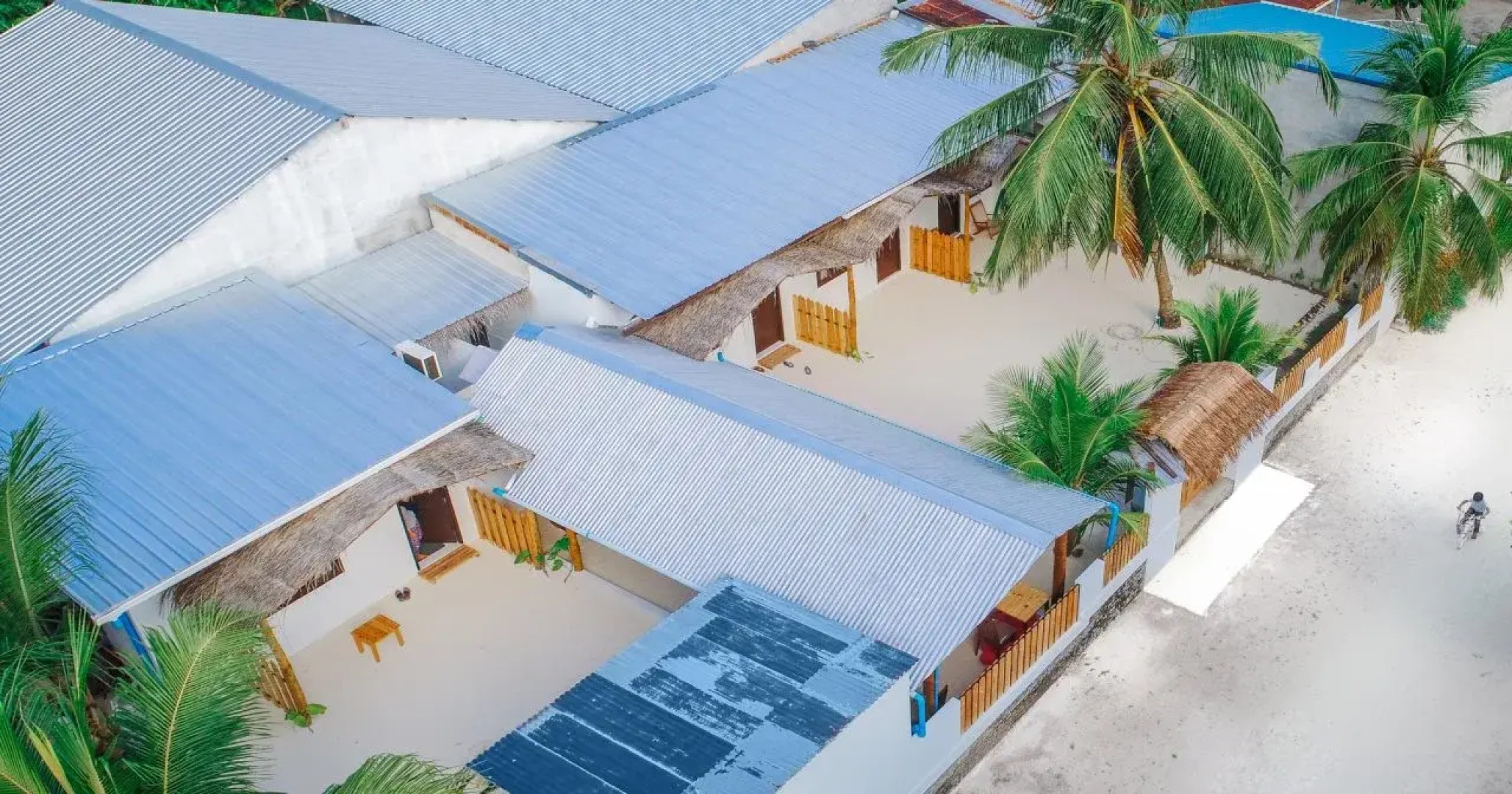 Отель The Castaway Retreat 