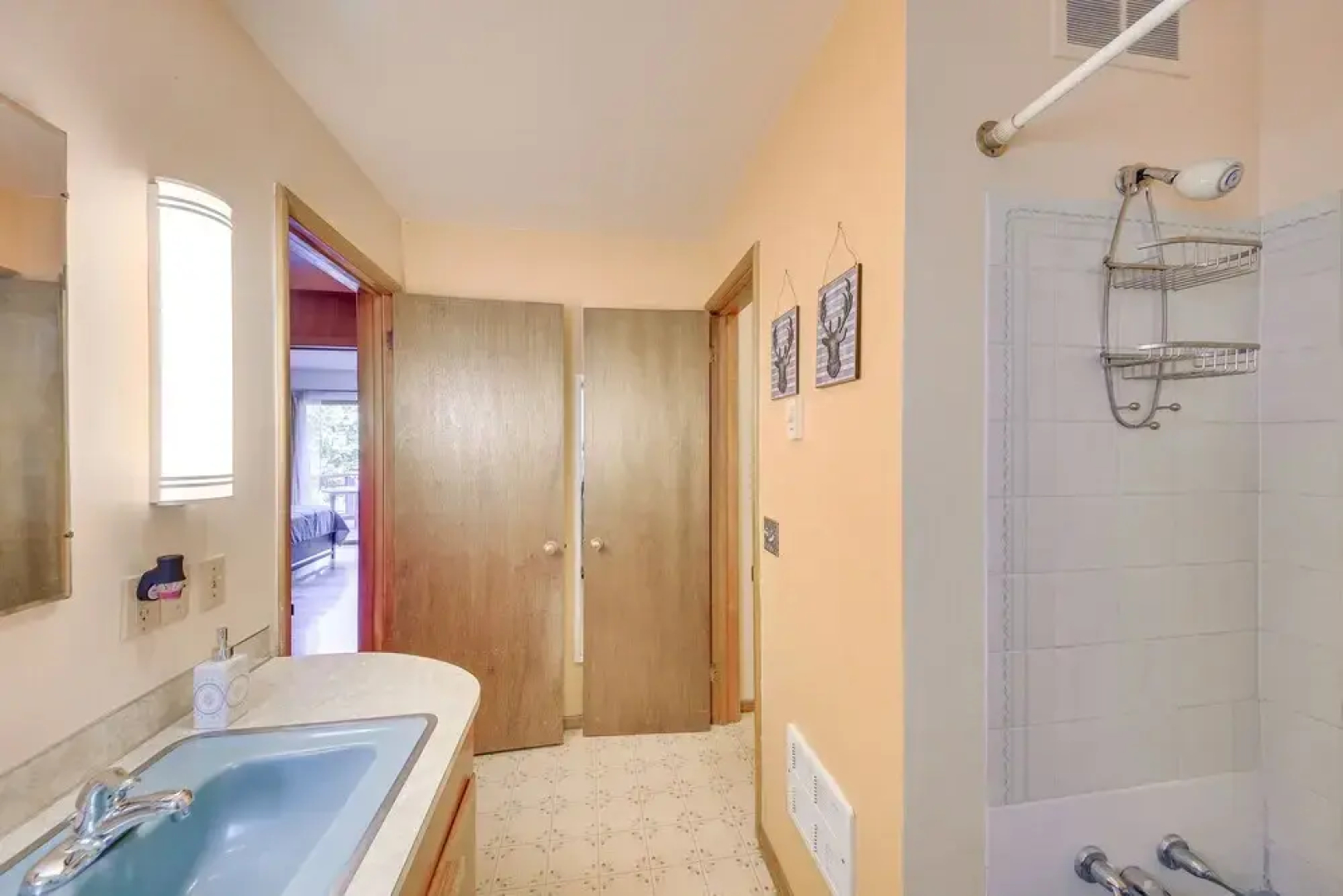 12 Mi to Schweitzer: Spacious Home w/ Deck!