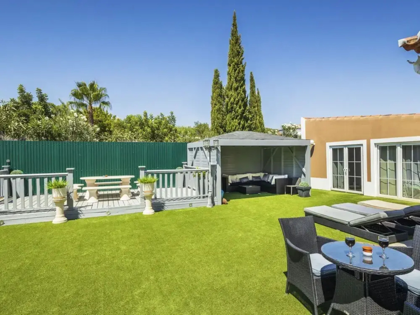 Villa Kambu Quelfes in Quelfes