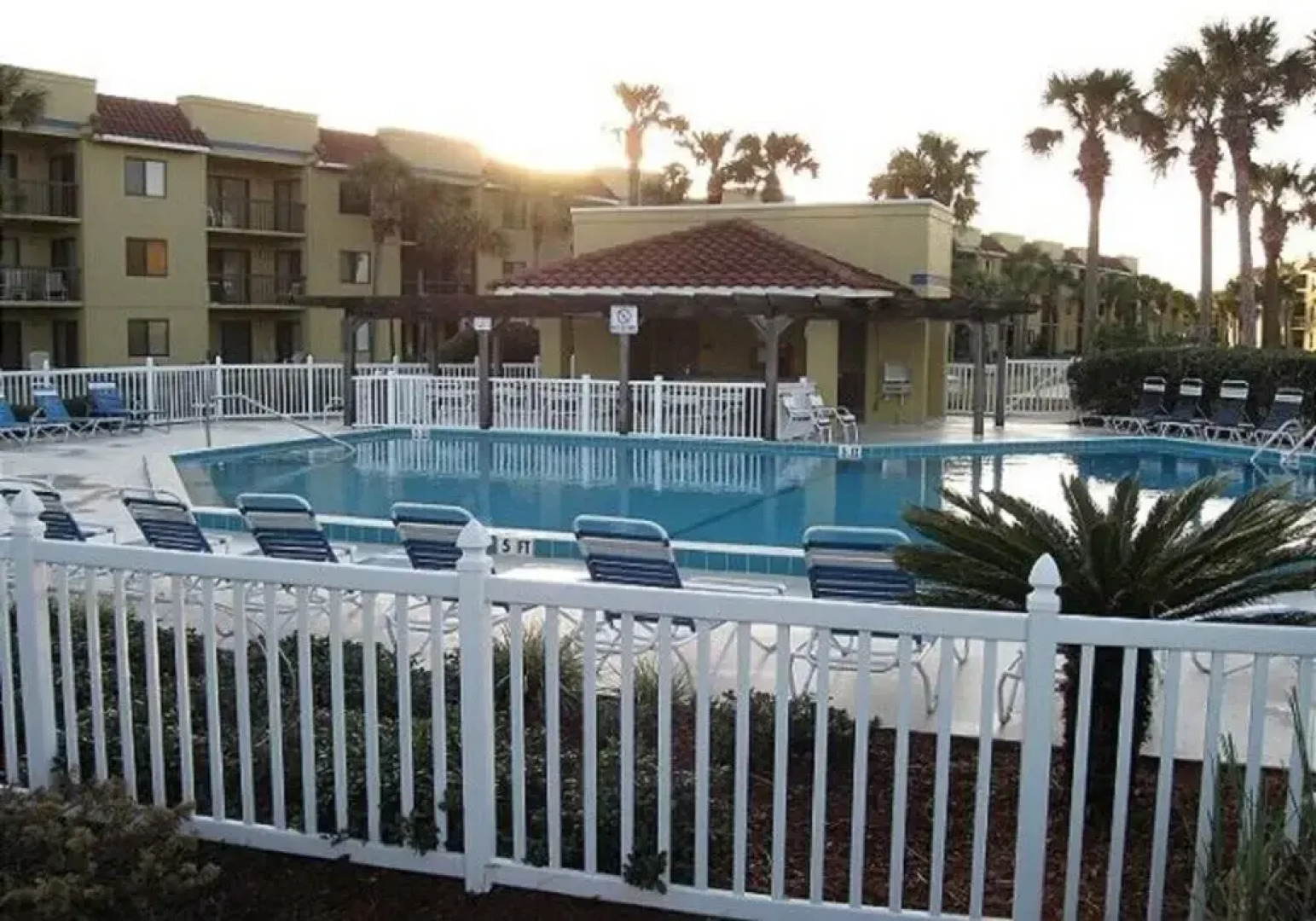 I33 - Ocean Village Club
