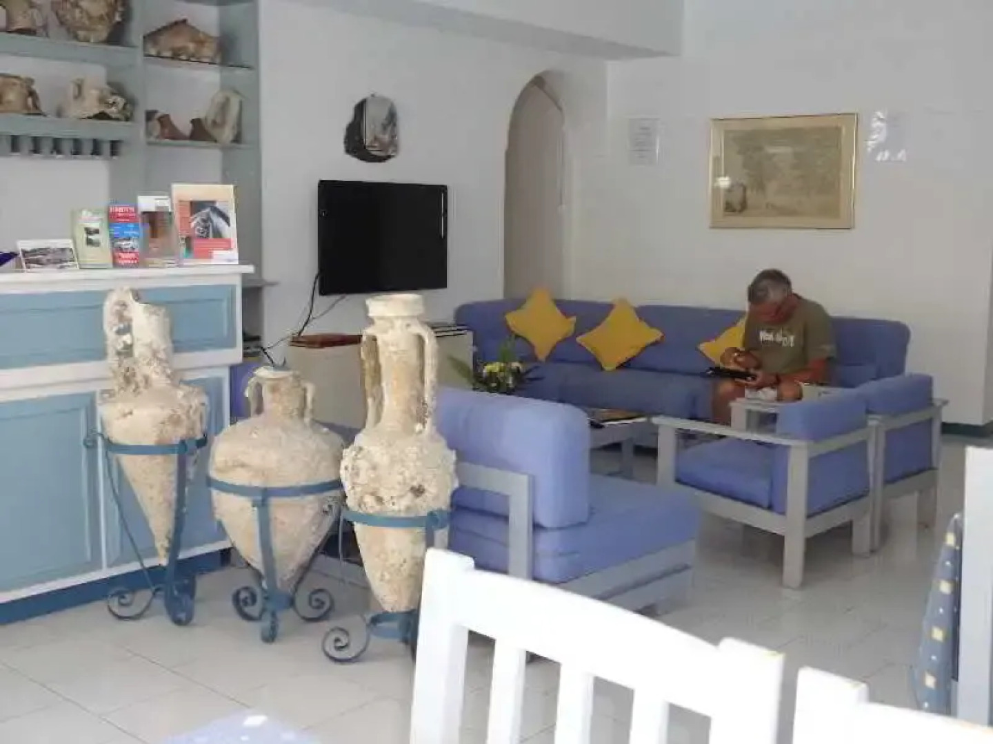 Remezzo Hotel & Studios