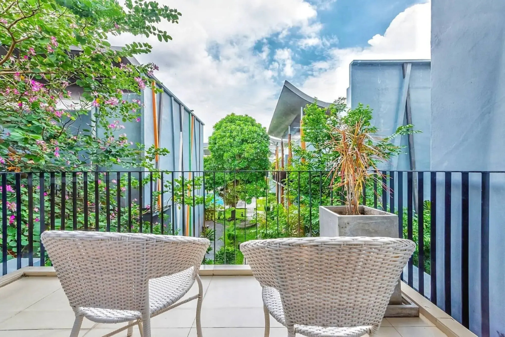 Paeva Luxury Serviced Residence