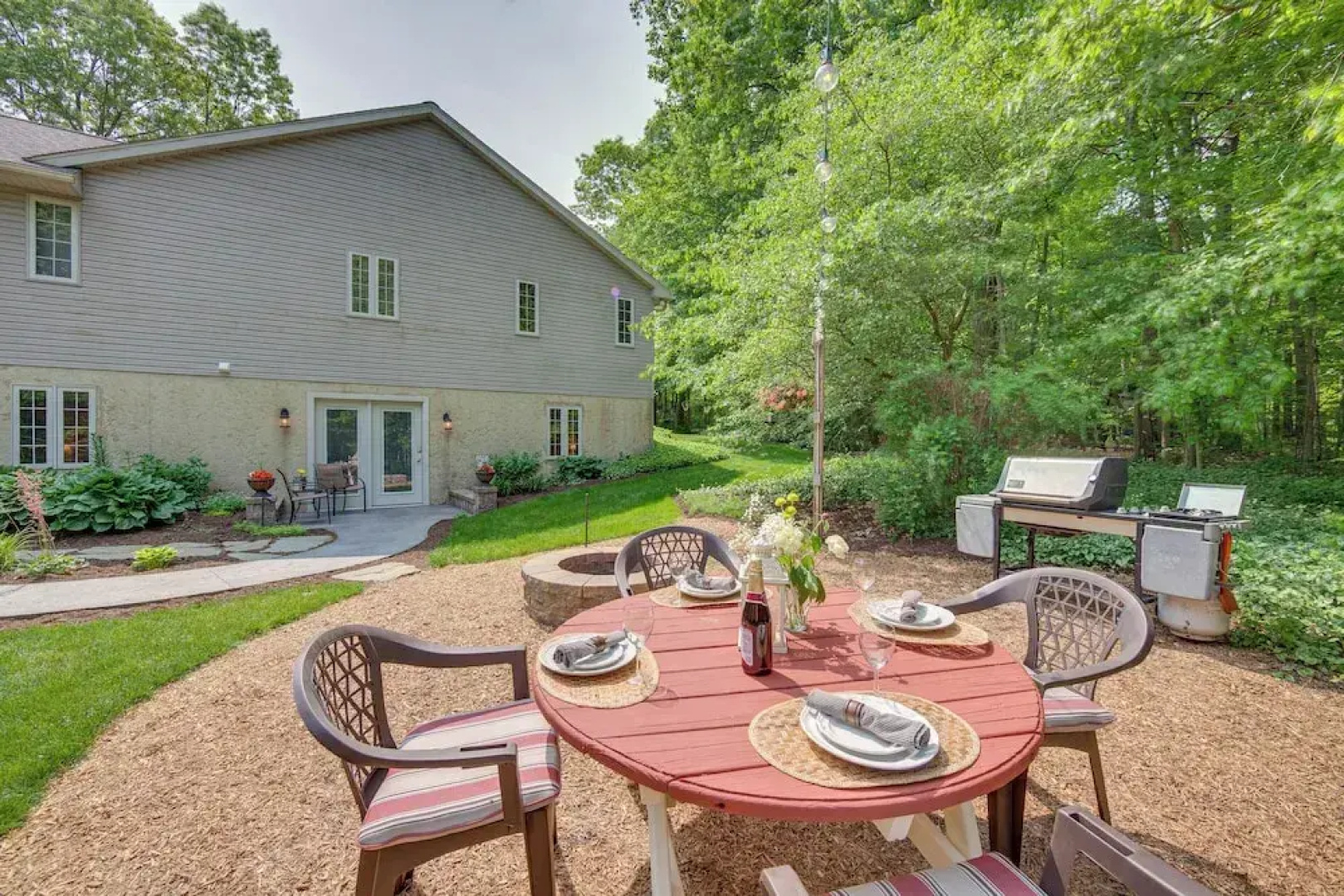 The Haven at Welsh Mountain Suites - Apt w/ Patio!