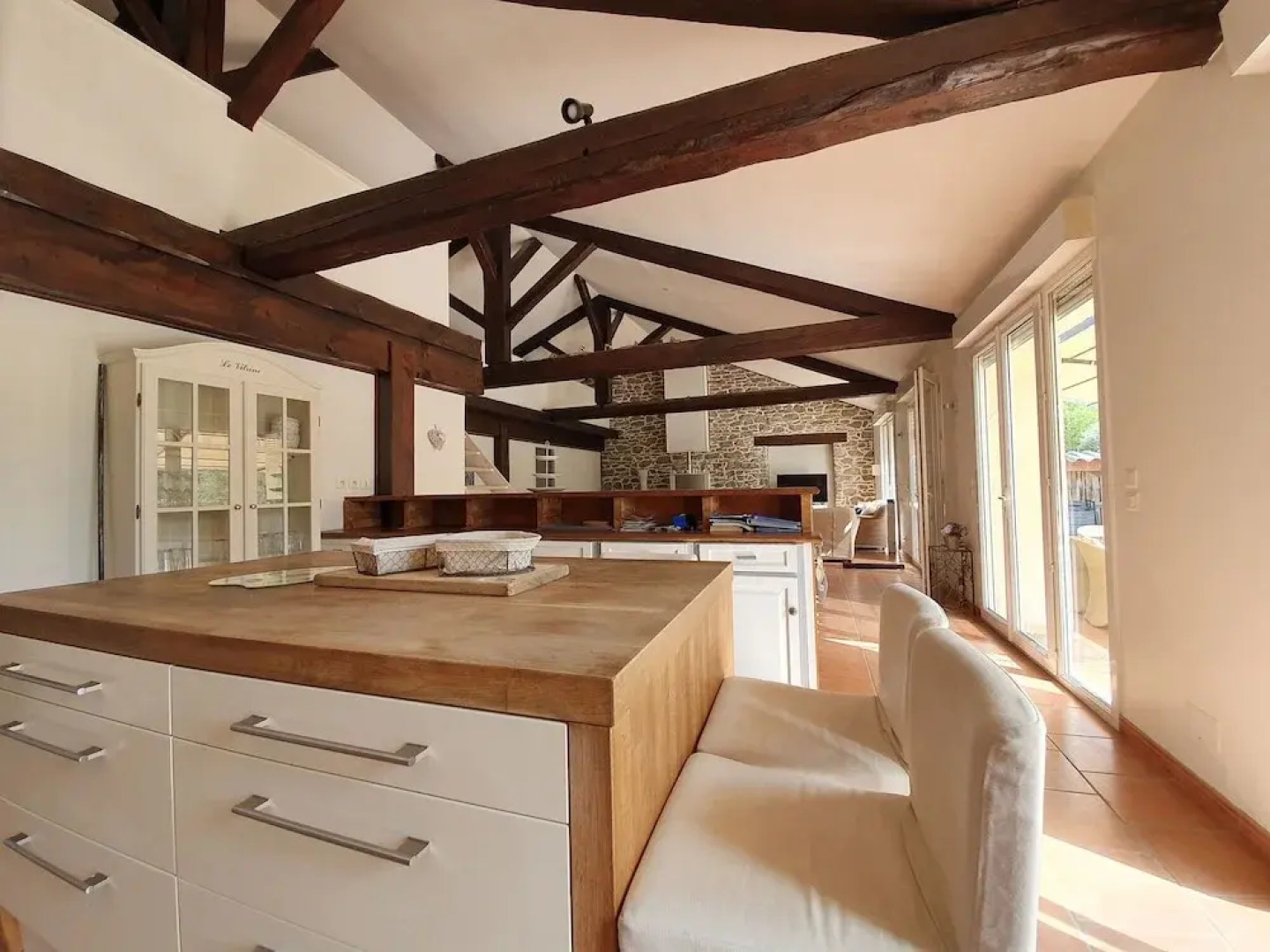 Spacious Villa With Private Swimming Pool in Marseillette