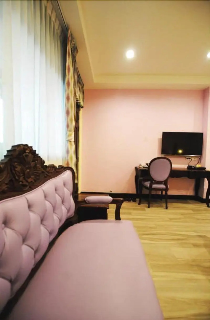 Focal Local Bed and Breakfast