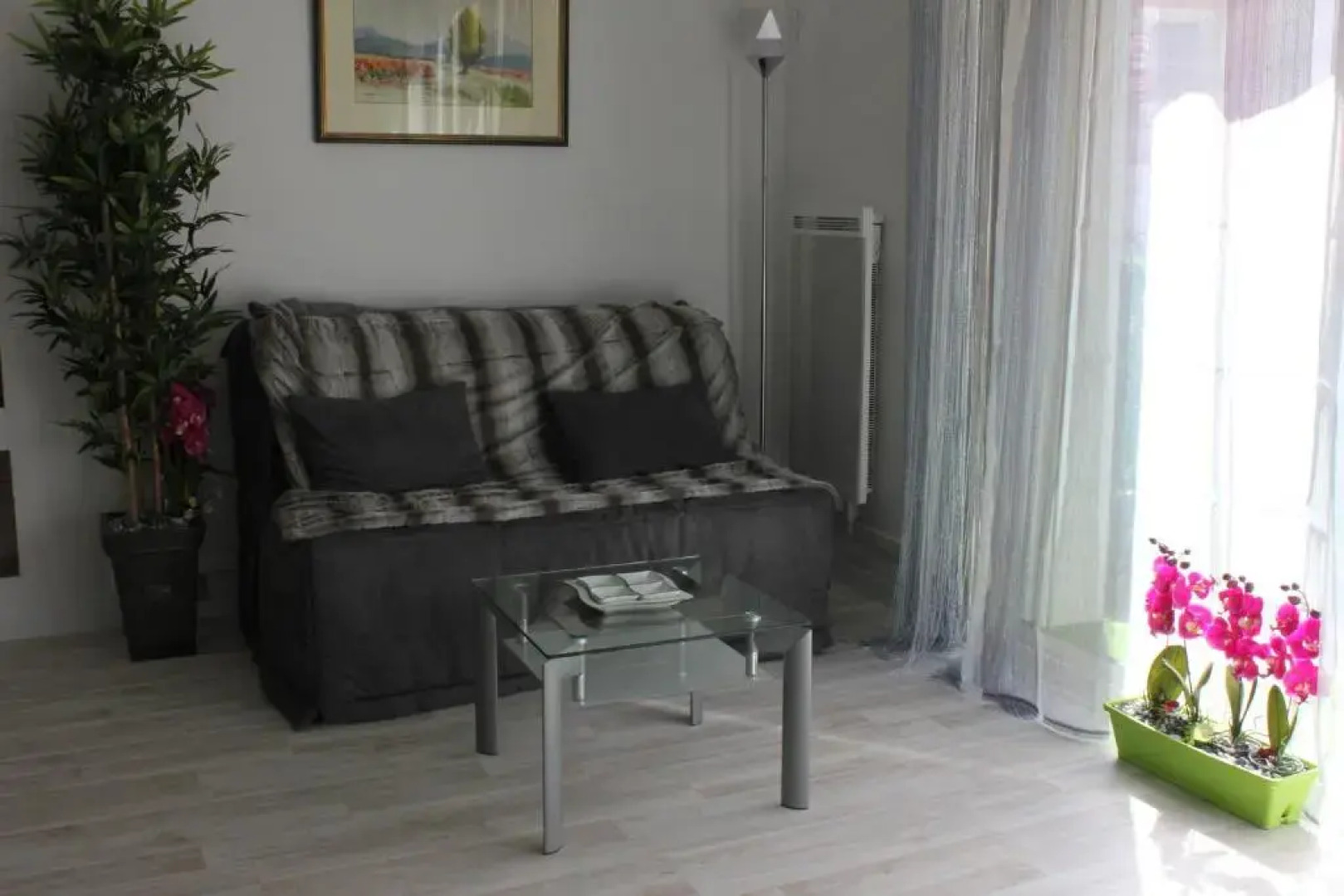 Studio de charme avec sa terrasse en plein coeur de ville