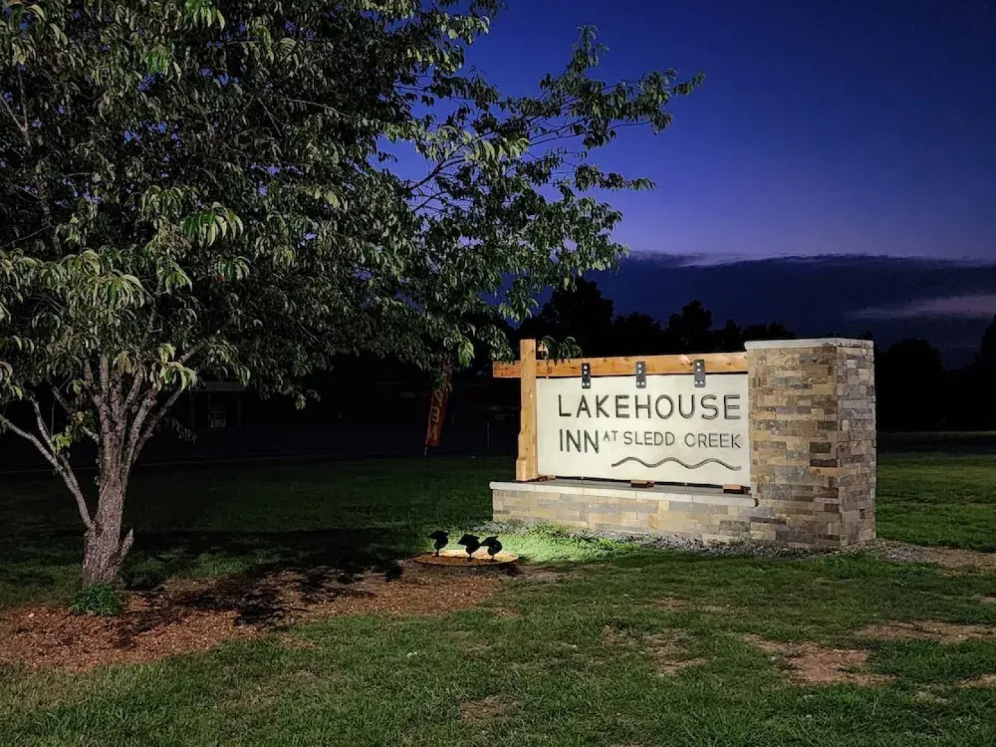 The Lakehouse Inn at Sledd Creek