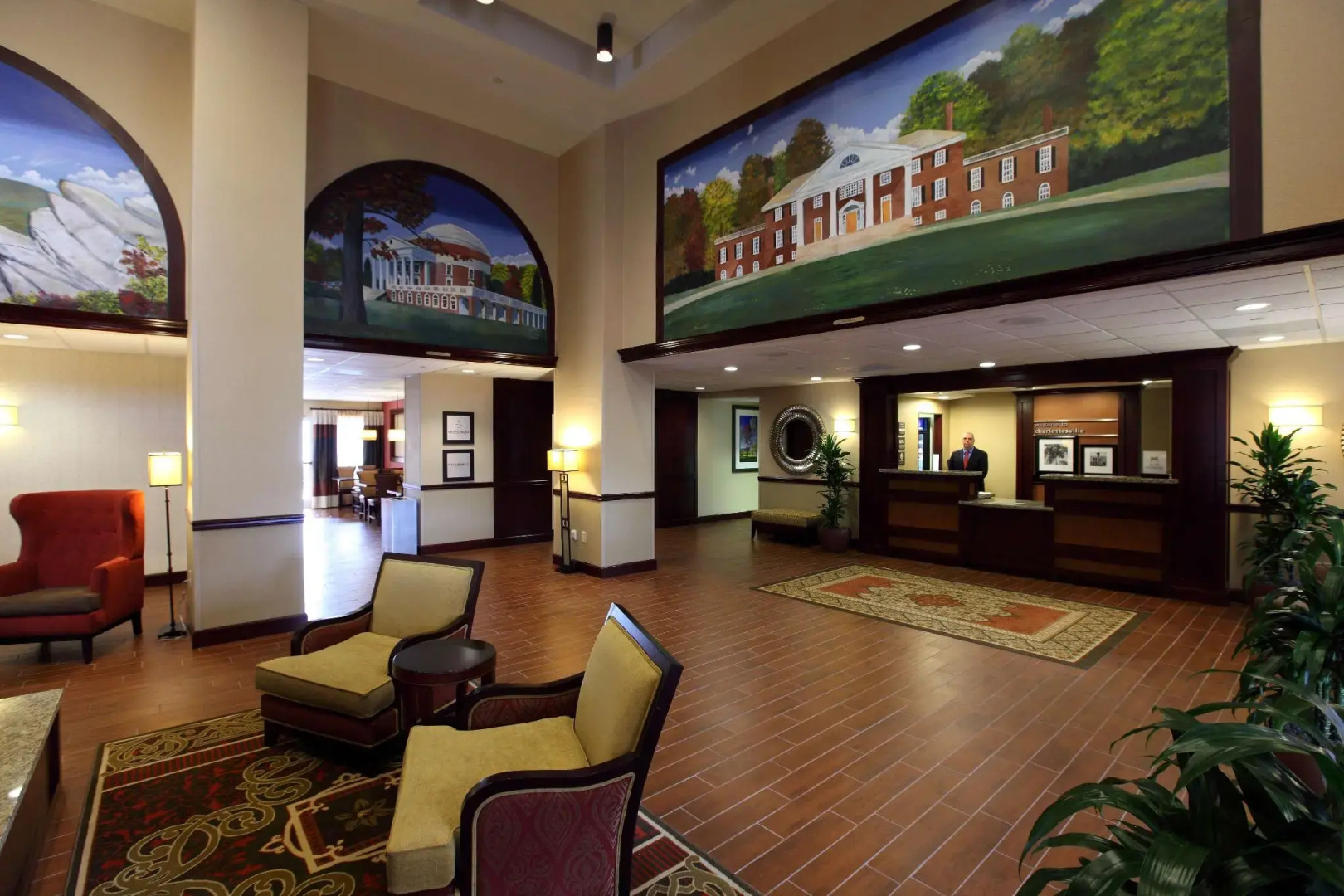 Hampton Inn & Suites Charlottesville-At the University