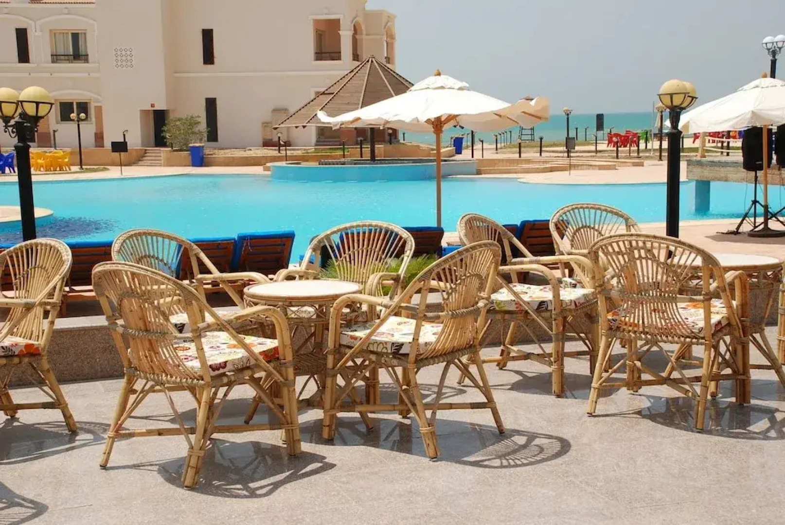 Palm Beach Host Mark