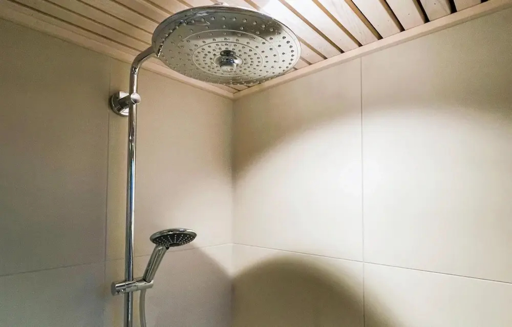 Amazing Home in Farsund With Wifi and 5 Bedrooms