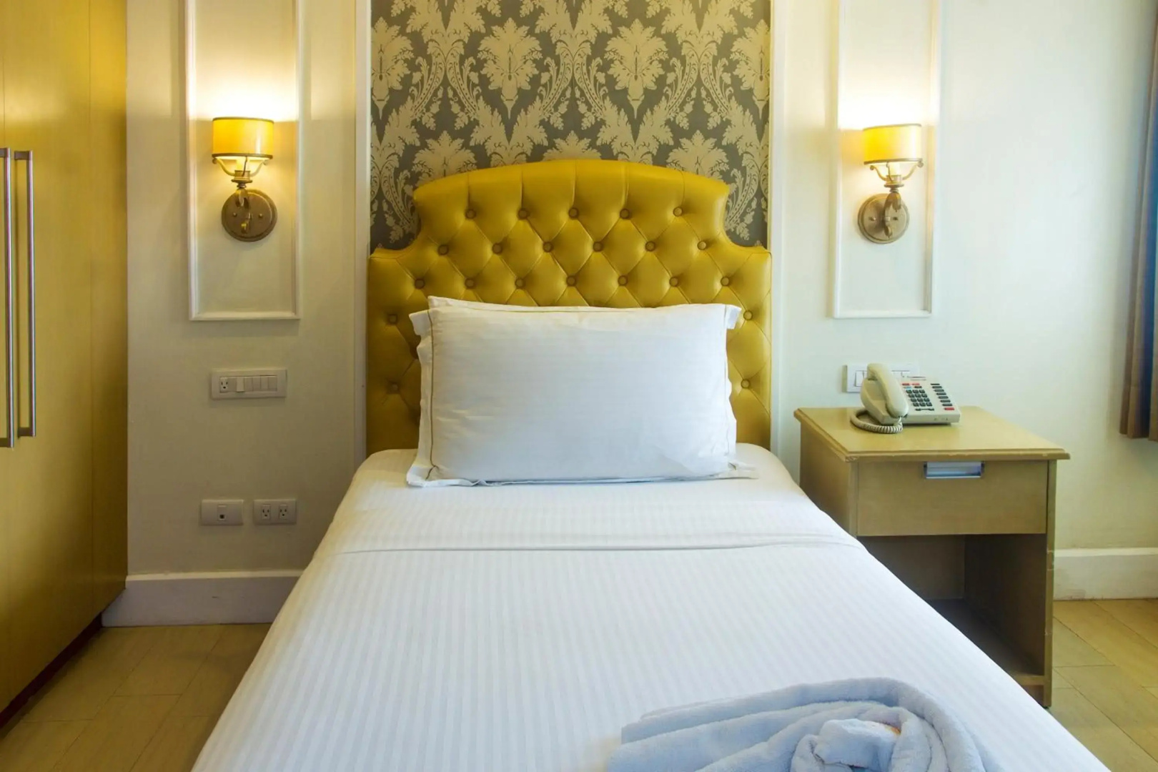 Hotel St Ellis