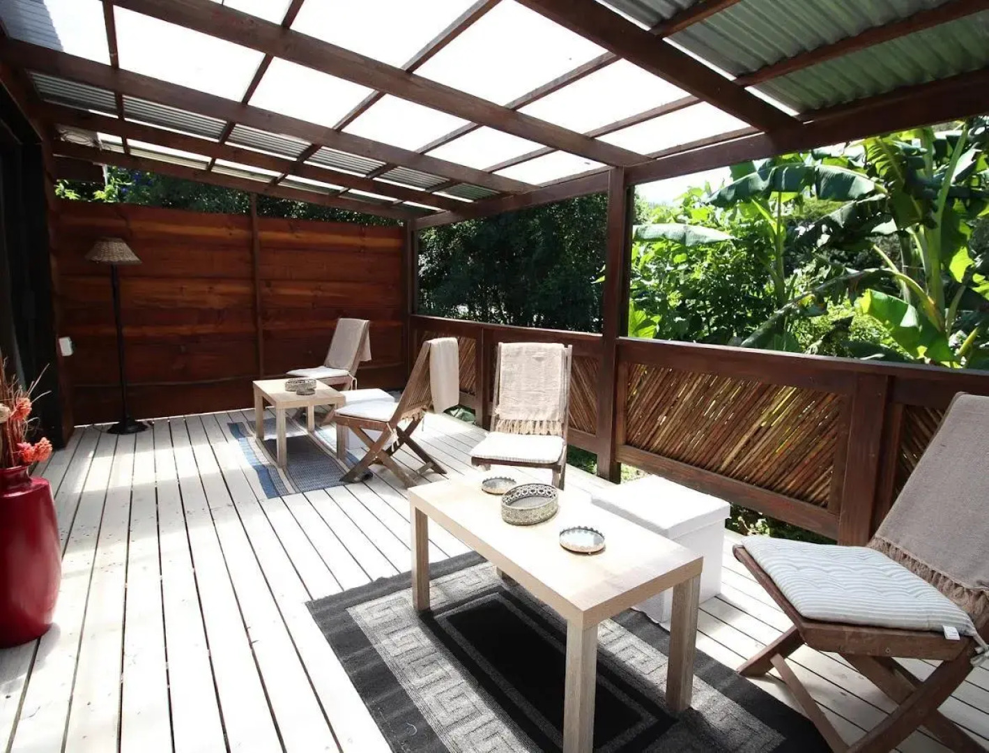 Tube n Axe Lodge and Backpackers