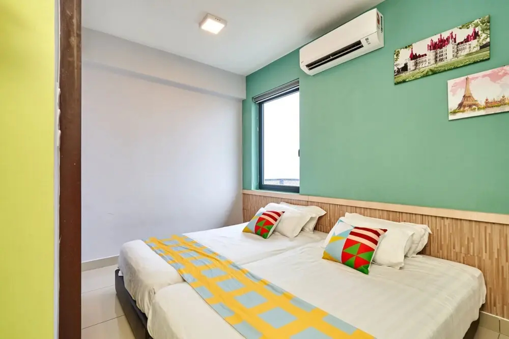 OYO Home 44002 Classic 2br Setia Alam Trefoil.