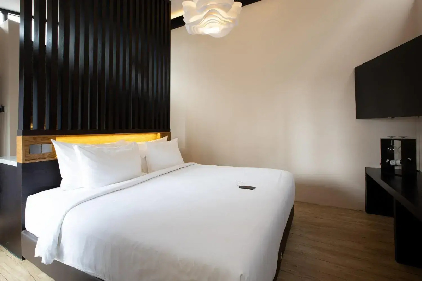 Sunsetfalls Gardens and Resort