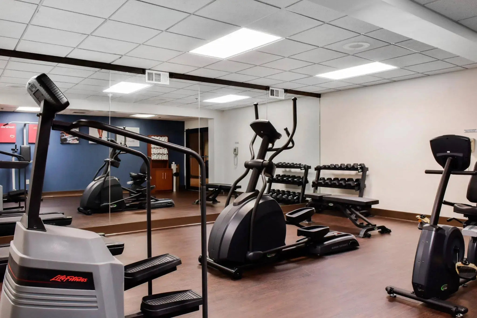 Comfort Suites Downtown Carlisle