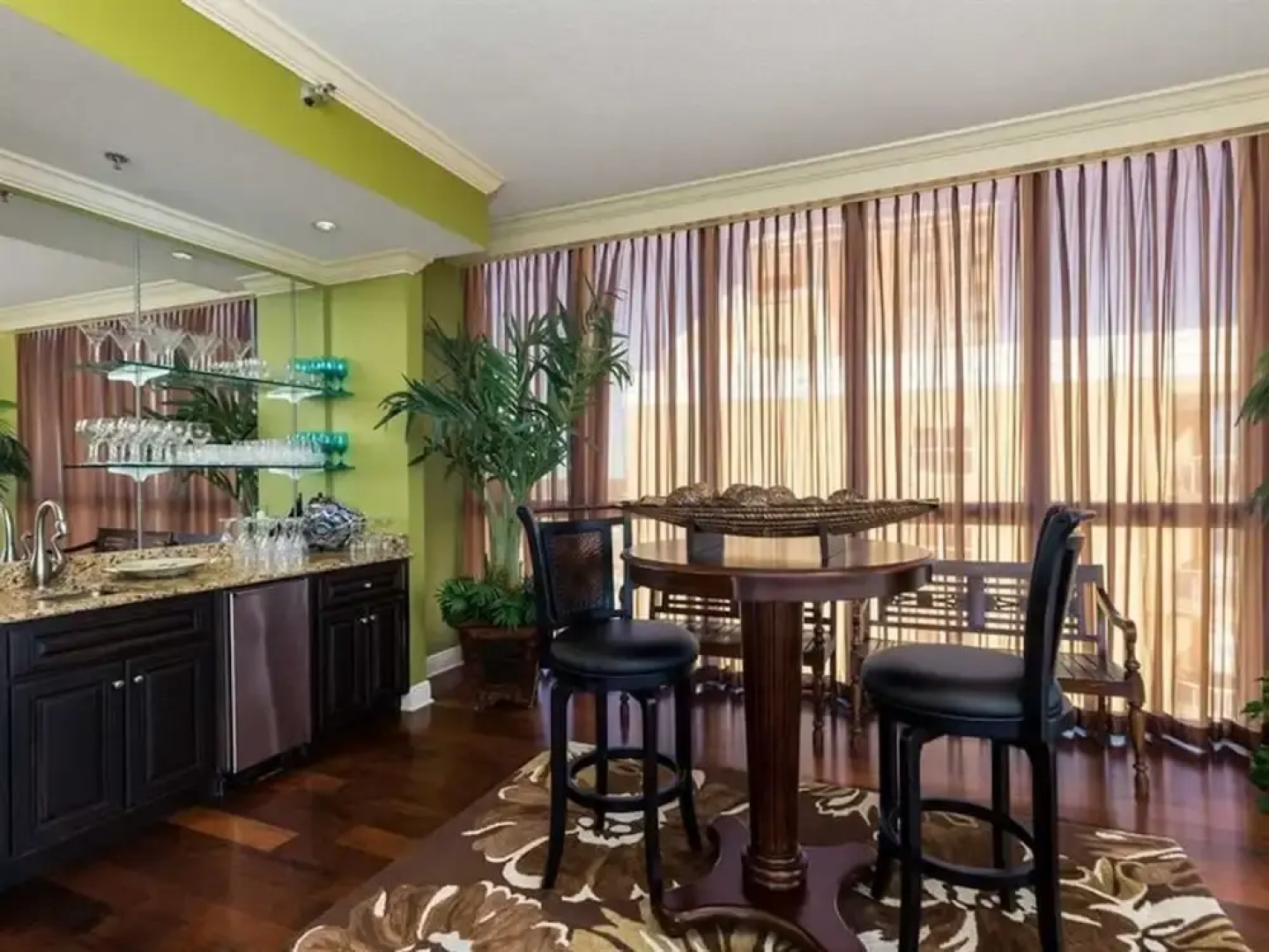 Oceania 13 by Meyer Vacation Rentals