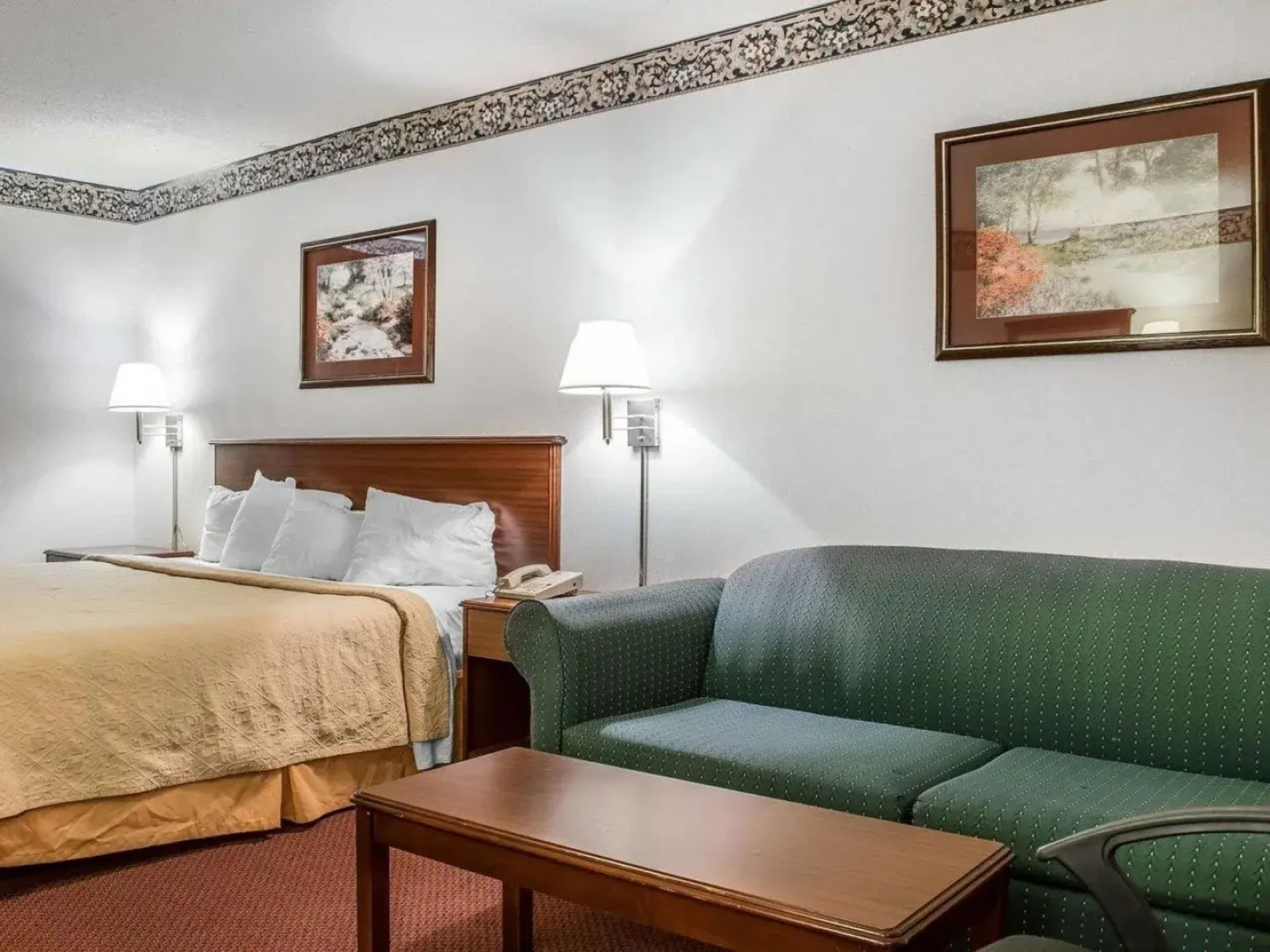 Quality Inn & Suites Brooks Louisville South
