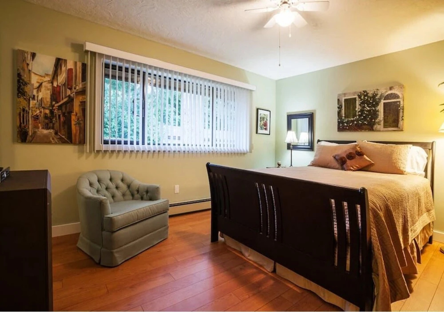 Coles Bay Vacation Retreat