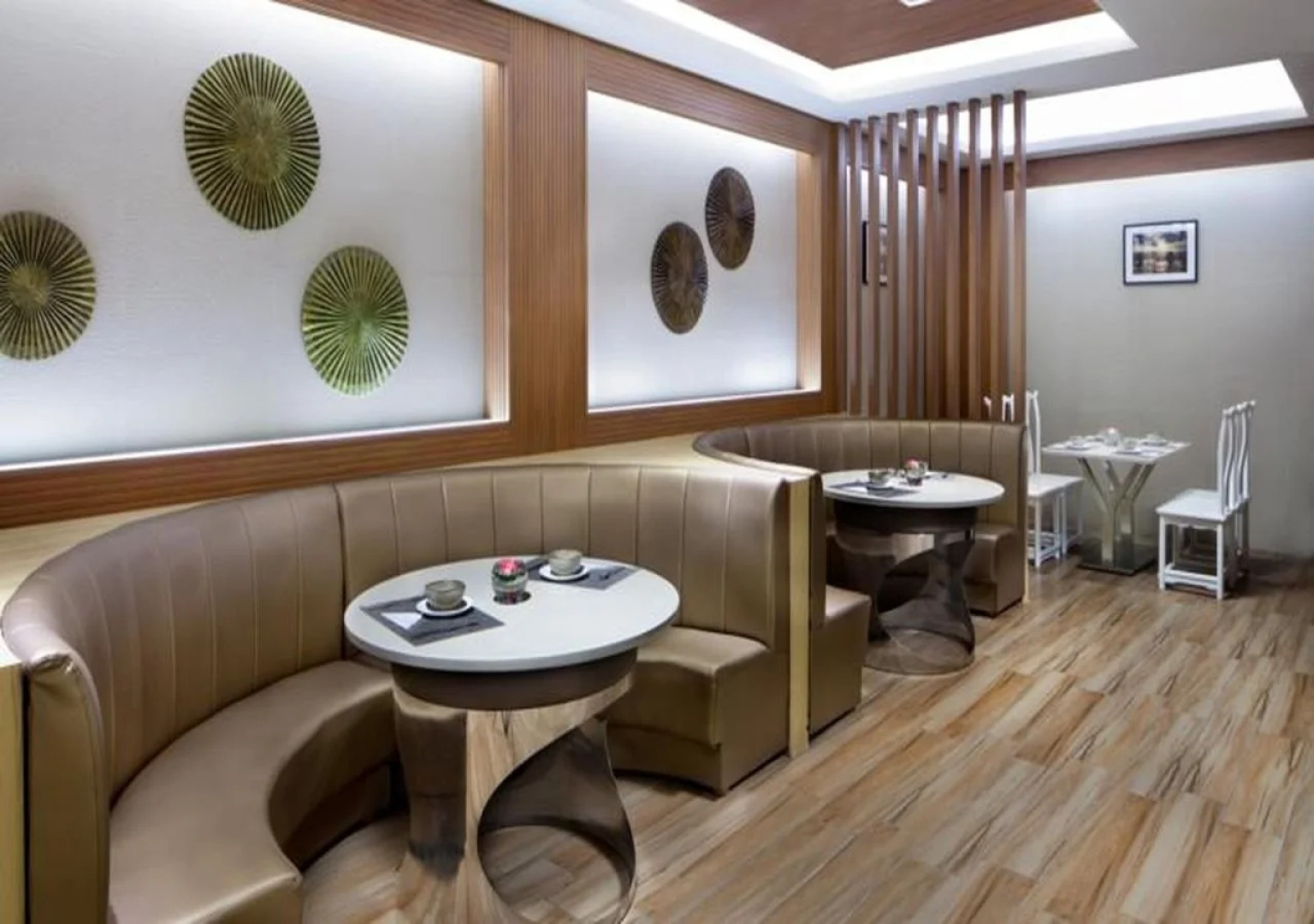 Elephant Trunk Hill Hotel