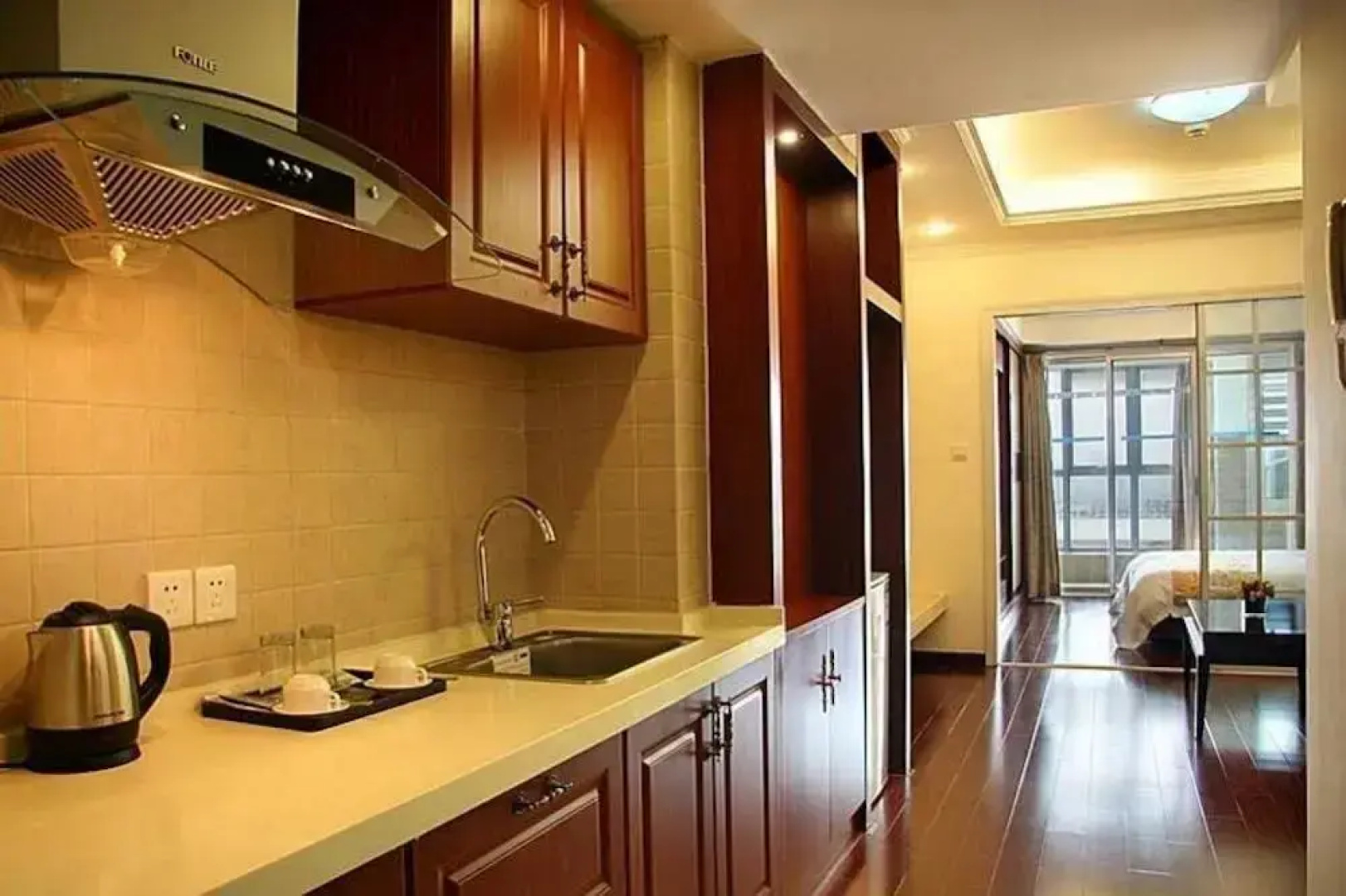 Zhongxiang Apartment Hotel