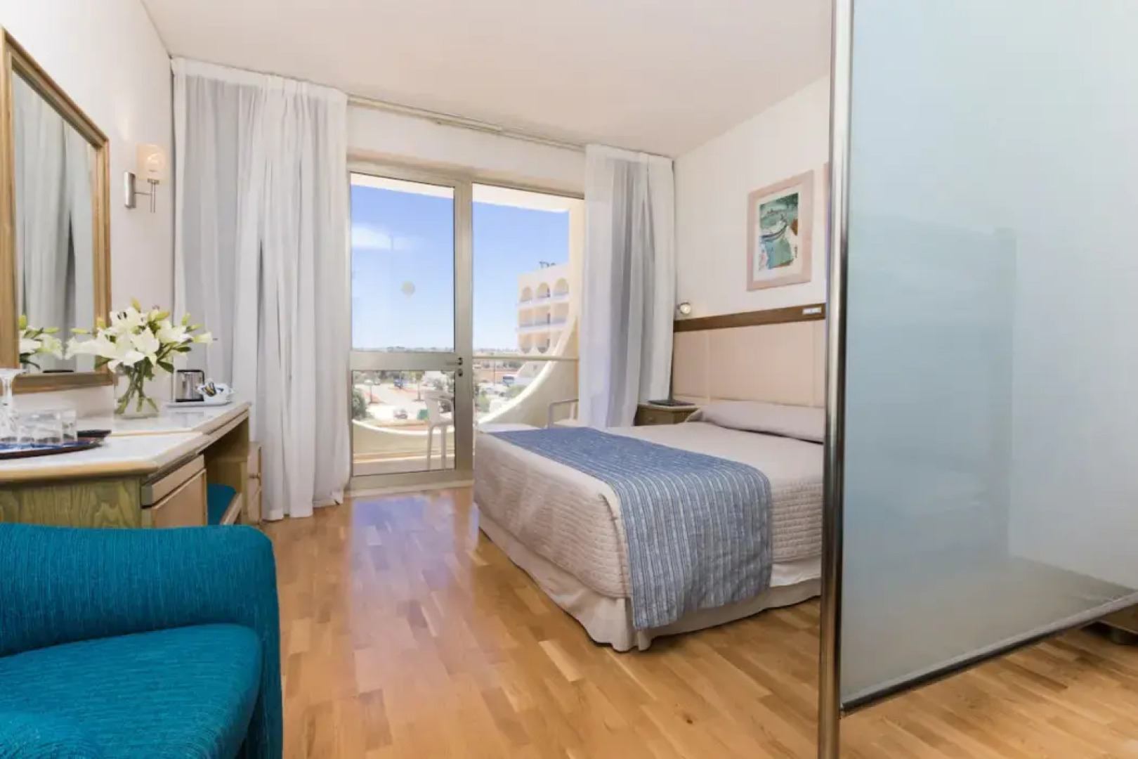 The Golden Coast Beach Hotel