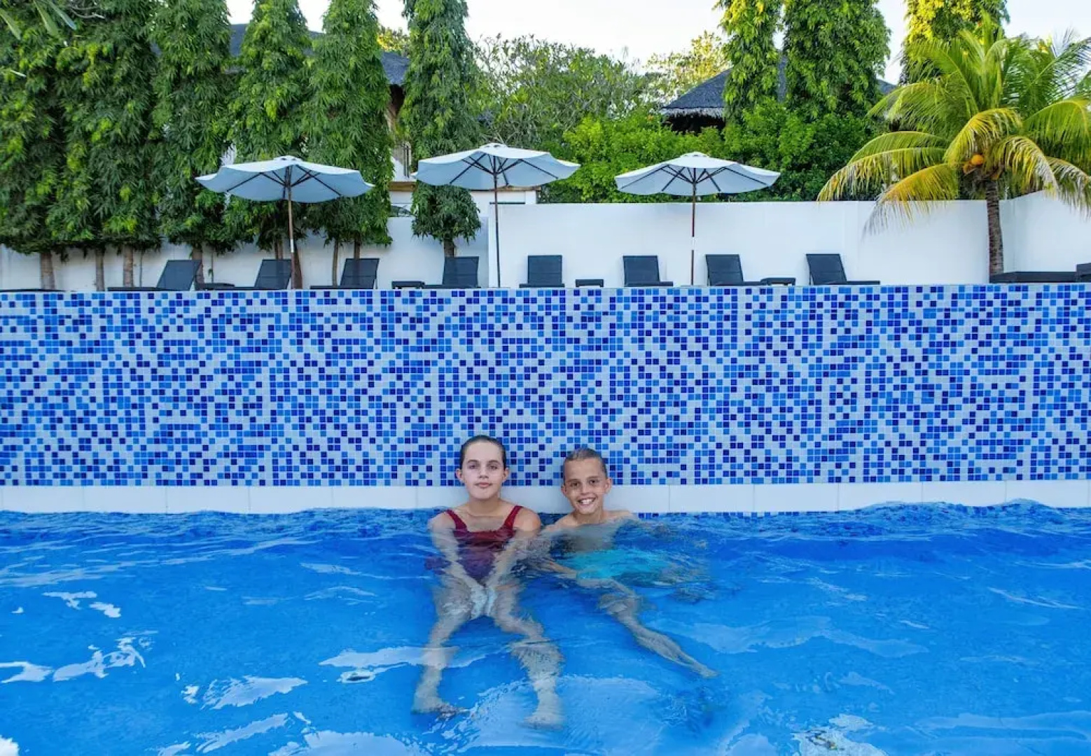 Fish Unlimited Beach & Dive Resort