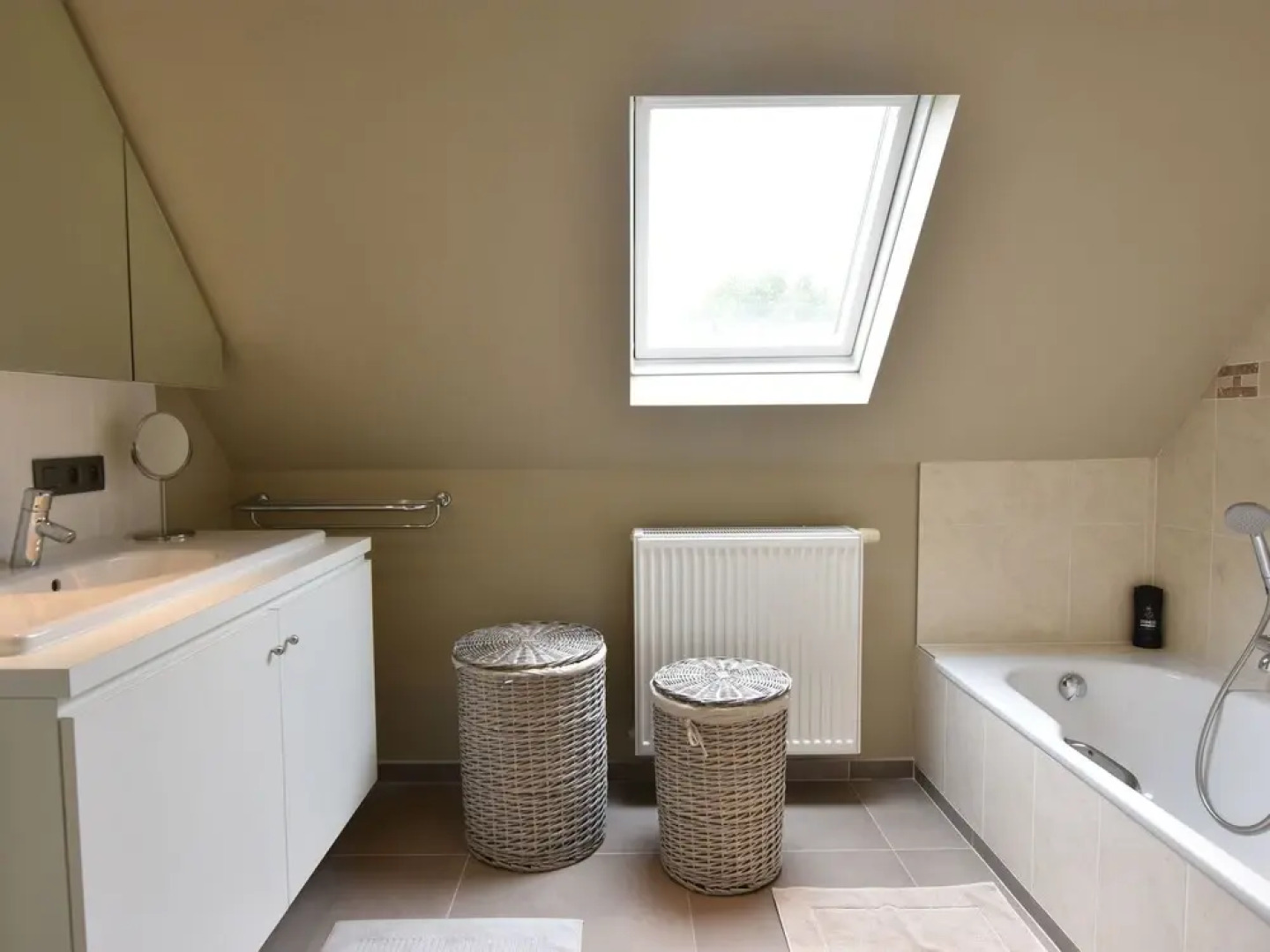 Modern Apartment in Alveringem With Roof Terrace