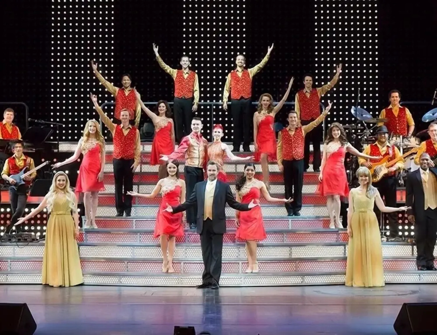 Smoky Cascades 1 Br cabin by RedAwning